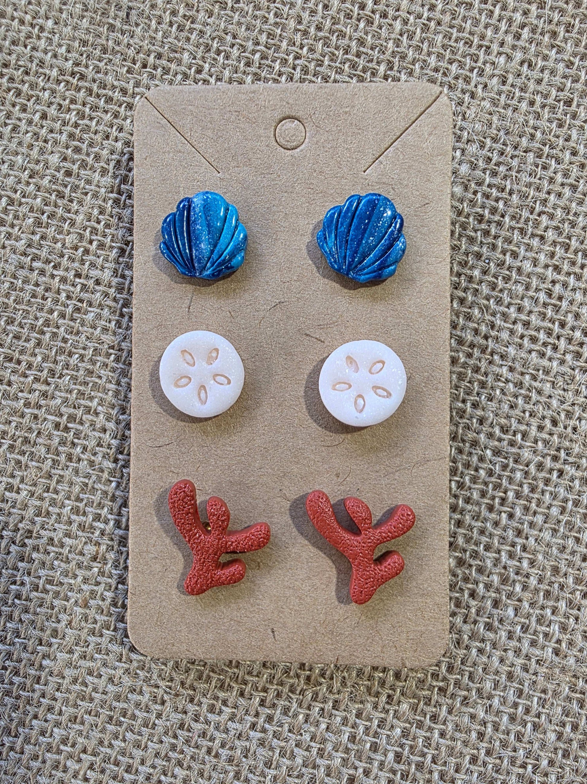 Boucles d'oreilles trio de puces "Murmures de l'Océan" en argile polymère - Collection "Sous l'Océan" été 2025