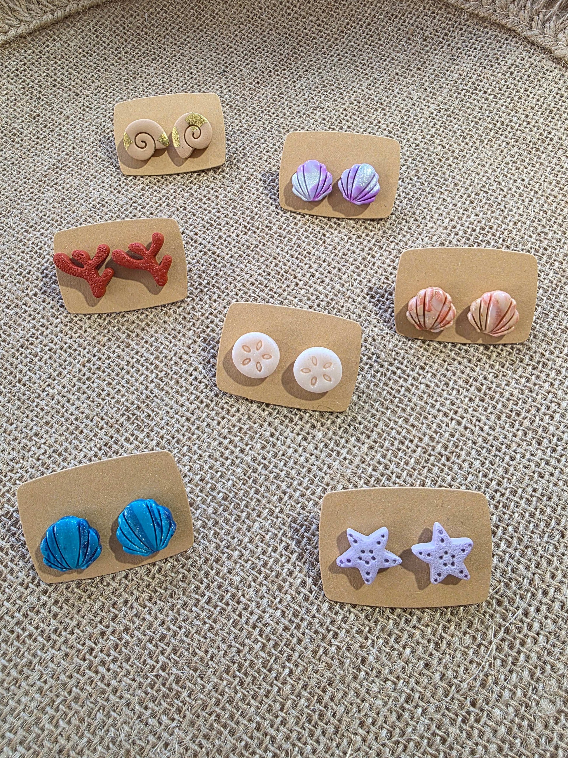 Boucles d'oreilles trio de puces "Murmures de l'Océan" en argile polymère - Collection "Sous l'Océan" été 2025