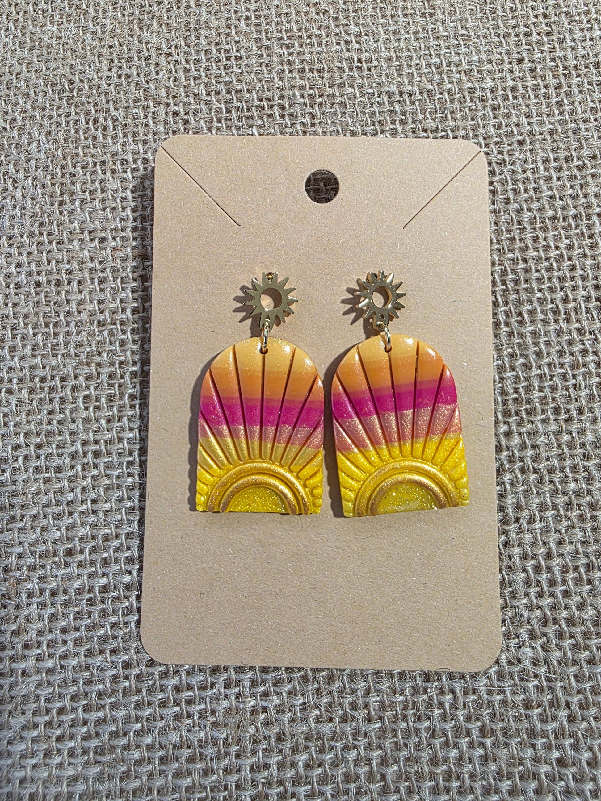 Boucles d'oreilles puces en argile polymère “Crépuscule” - collection Sol - été 2025