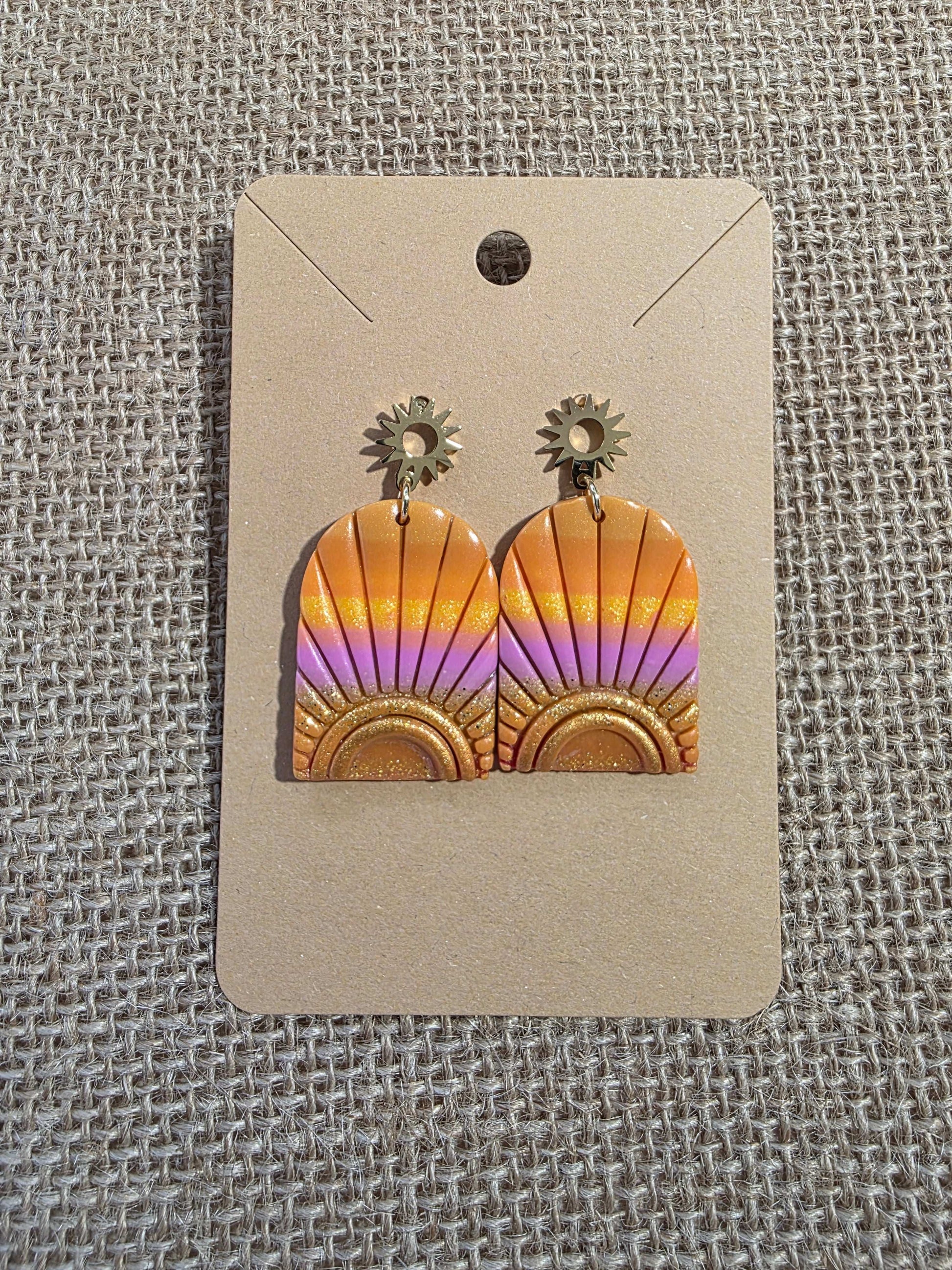 Boucles d'oreilles puces en argile polymère “Crépuscule” - collection Sol - été 2025