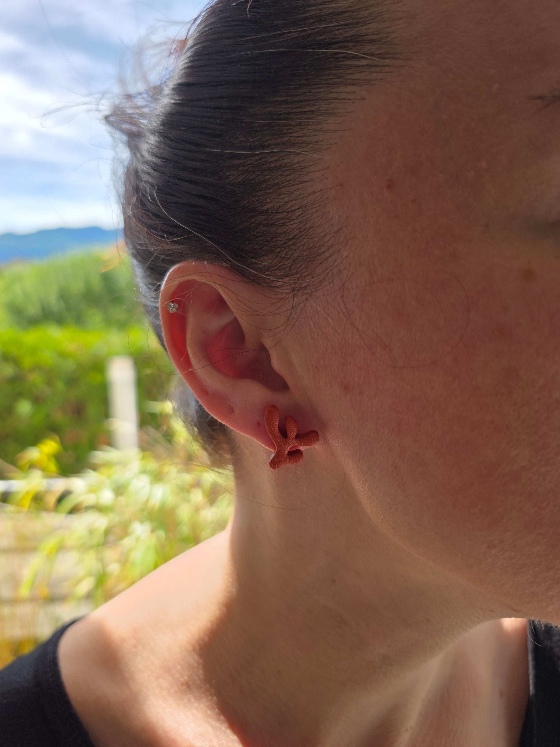 Boucles d'oreilles trio de puces "Murmures de l'Océan" en argile polymère - Collection "Sous l'Océan" été 2025