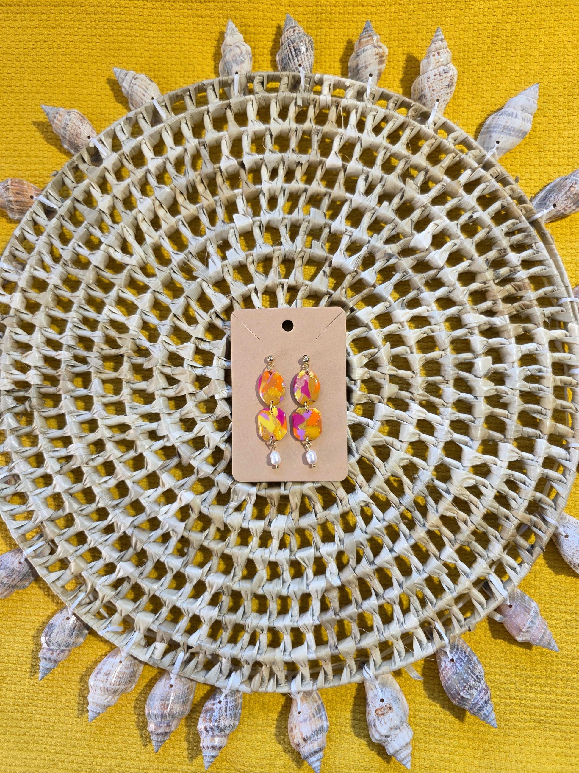 Très belles boucles d'oreilles Olga, teinte "Sunset" en argile polymère, collection Sol, été 25