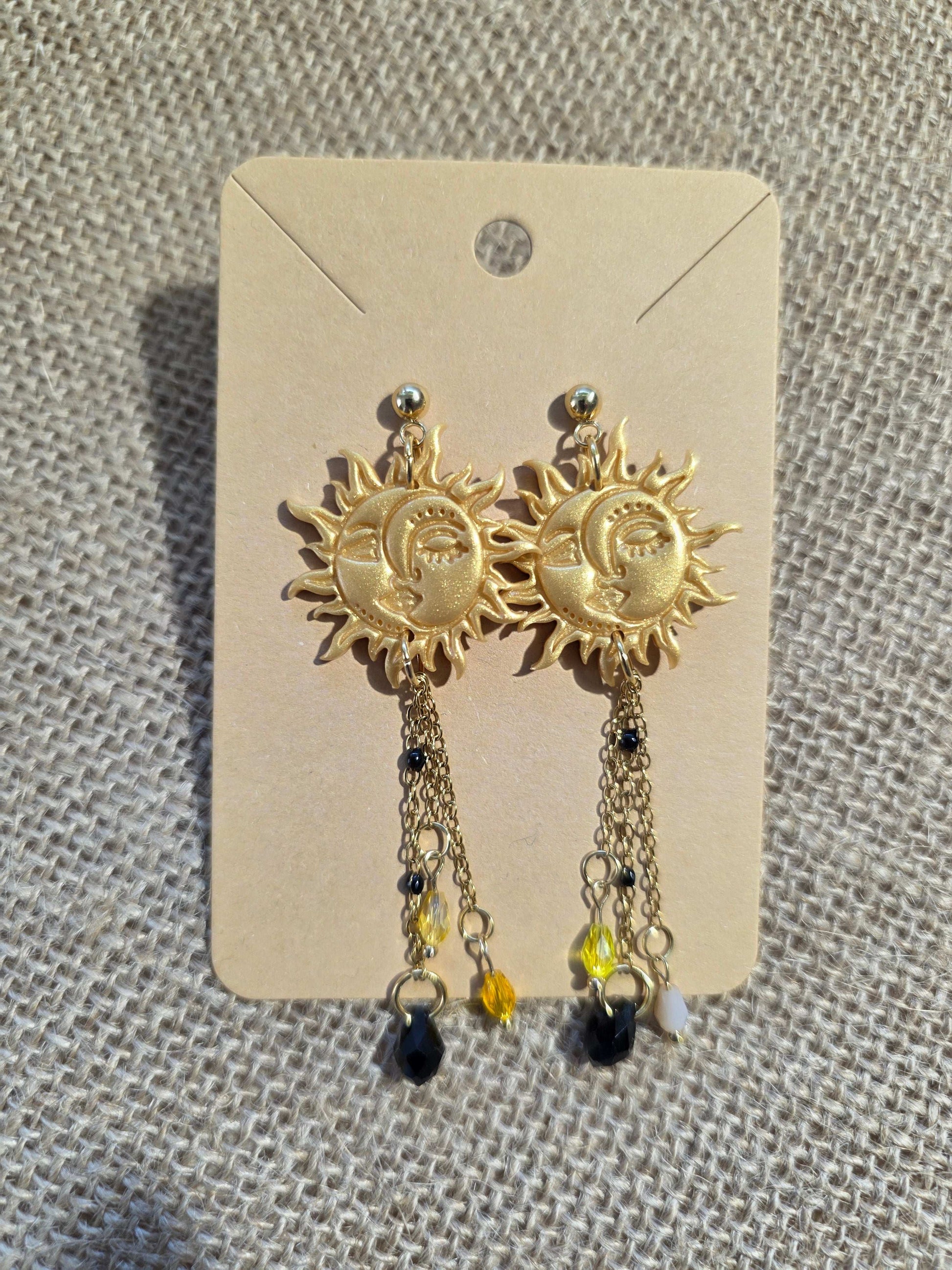 Boucles d'oreilles puces en argile polymère “Soluna” - collection Sol - été 2025