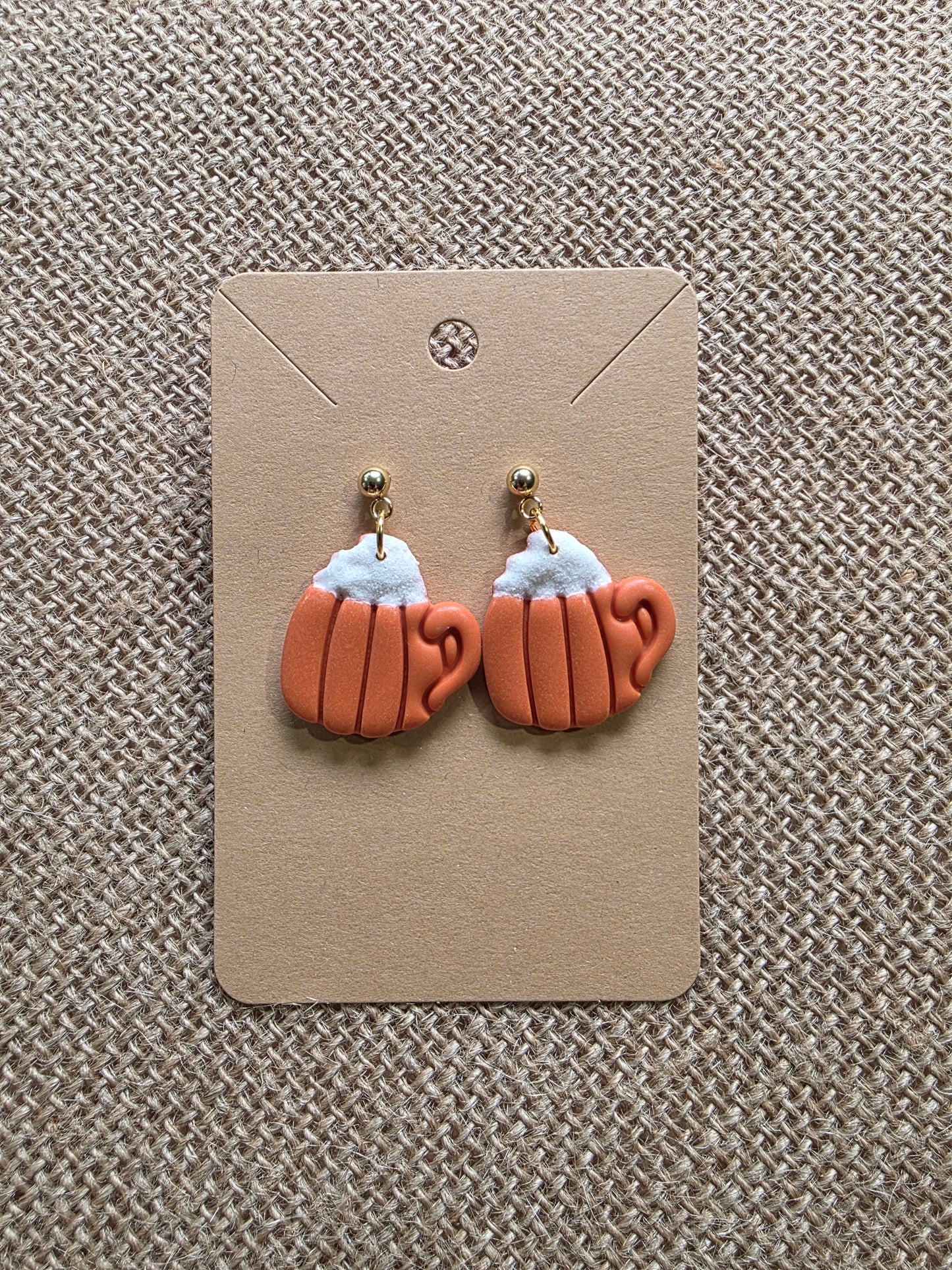 Boucles d'oreilles en argile polymère collection ESPRIT D'AUTOMNE modèle Mug d'automne - collection automne