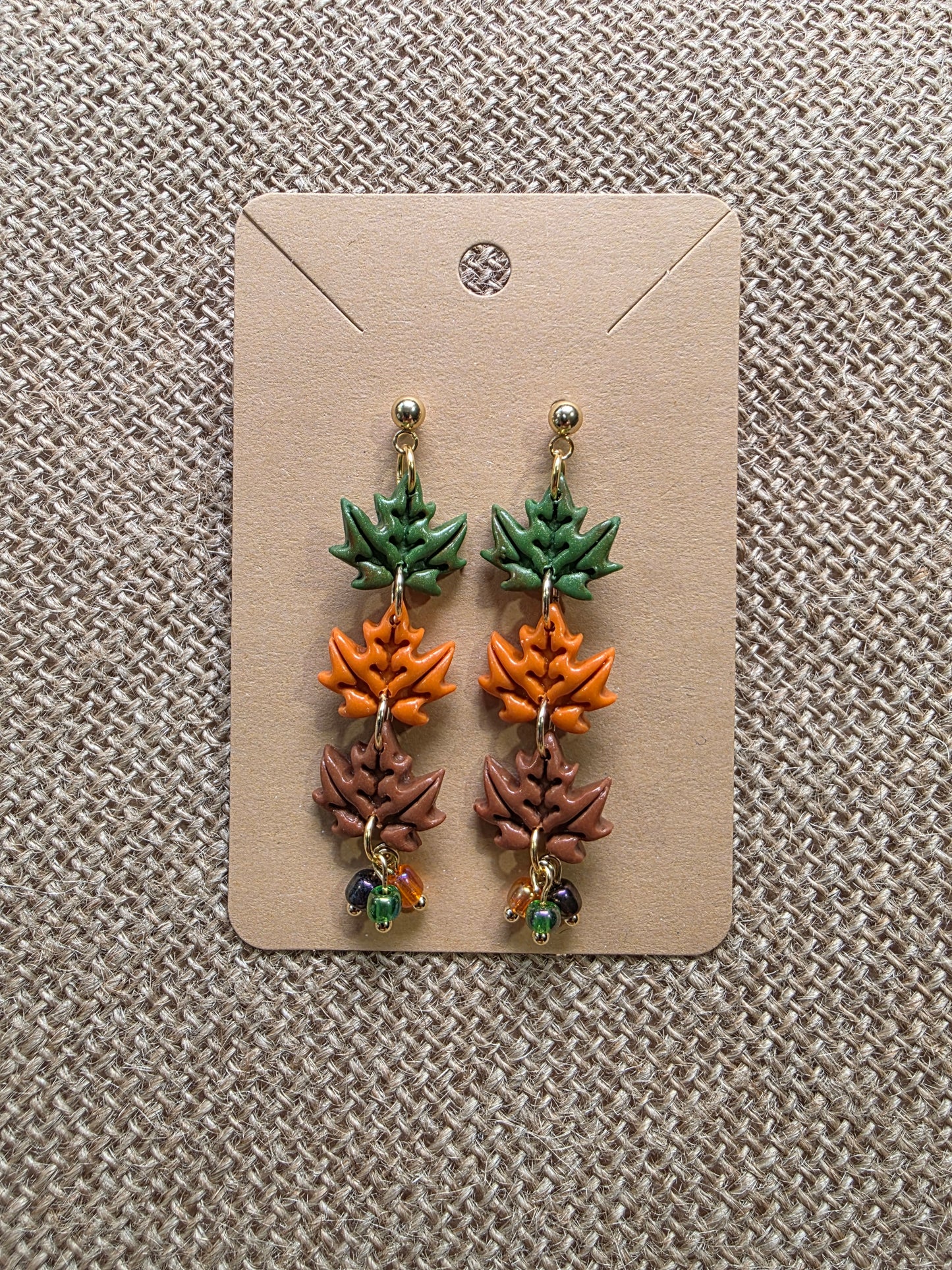 Boucles d'oreilles en argile polymère collection MAGIE DES BOIS modèle Feuilles d'Automne - collection automne