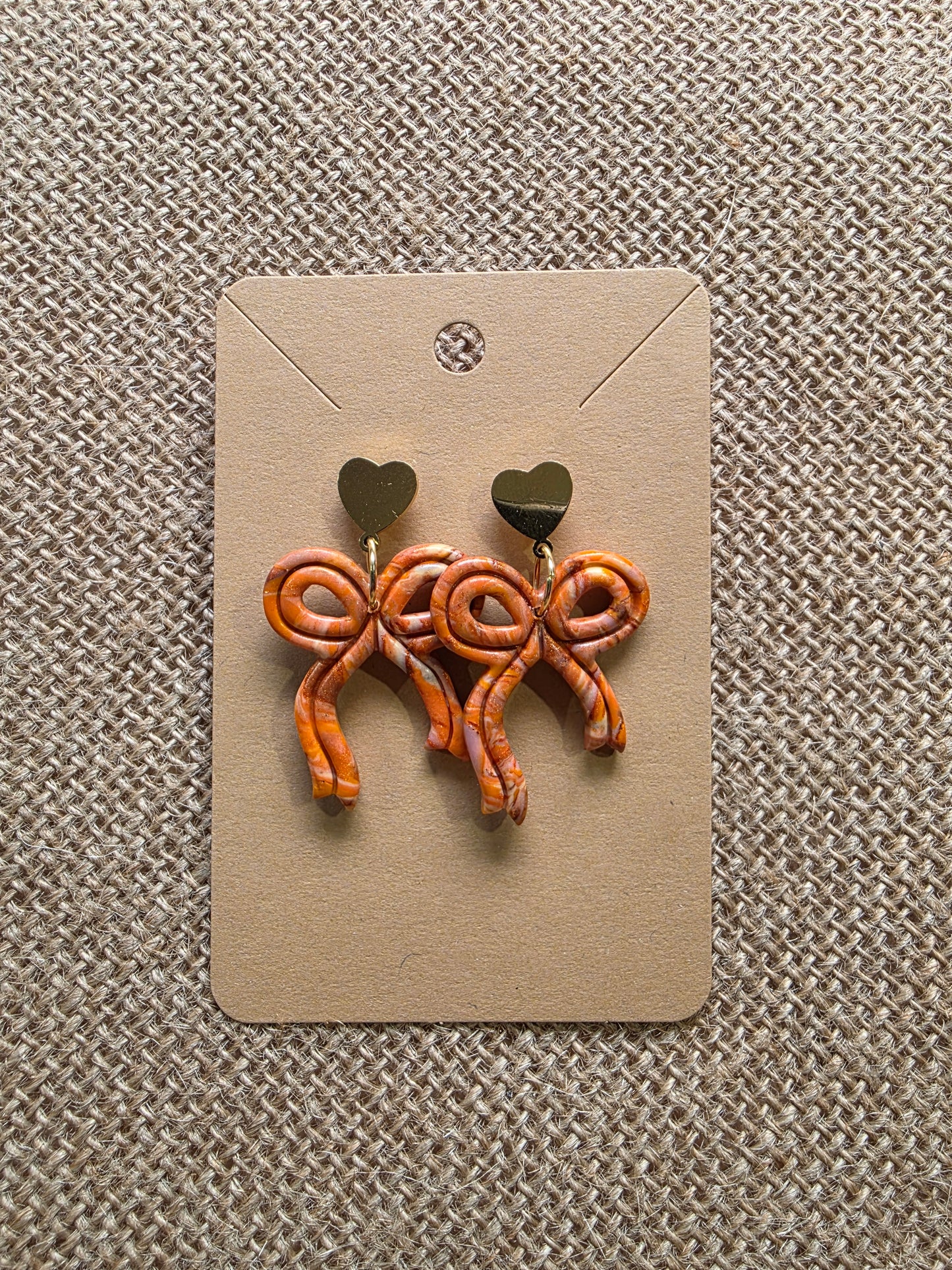 Boucles d'oreilles en argile polymère collection ESPRIT D'AUTOMNE modèle Nœud d'automne - collection automne