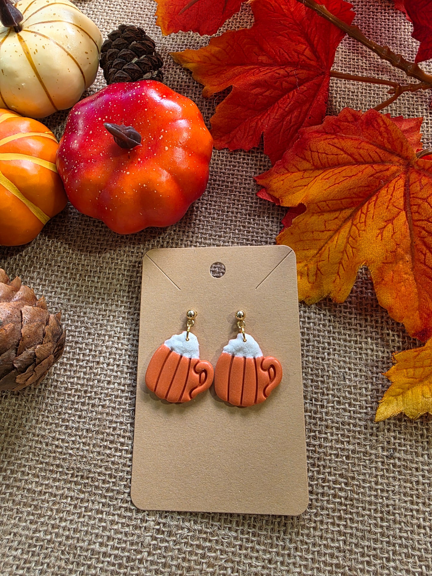 Boucles d'oreilles en argile polymère collection ESPRIT D'AUTOMNE modèle Mug d'automne - collection automne