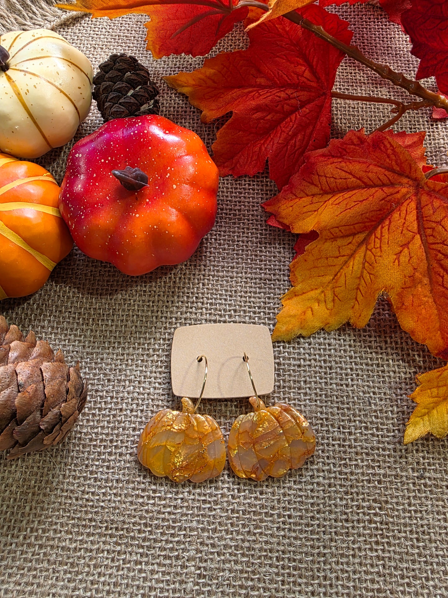 Boucles d'oreilles en argile polymère collection ESPRIT D'AUTOMNE modèle Citrouille Lumineuse - collection automne