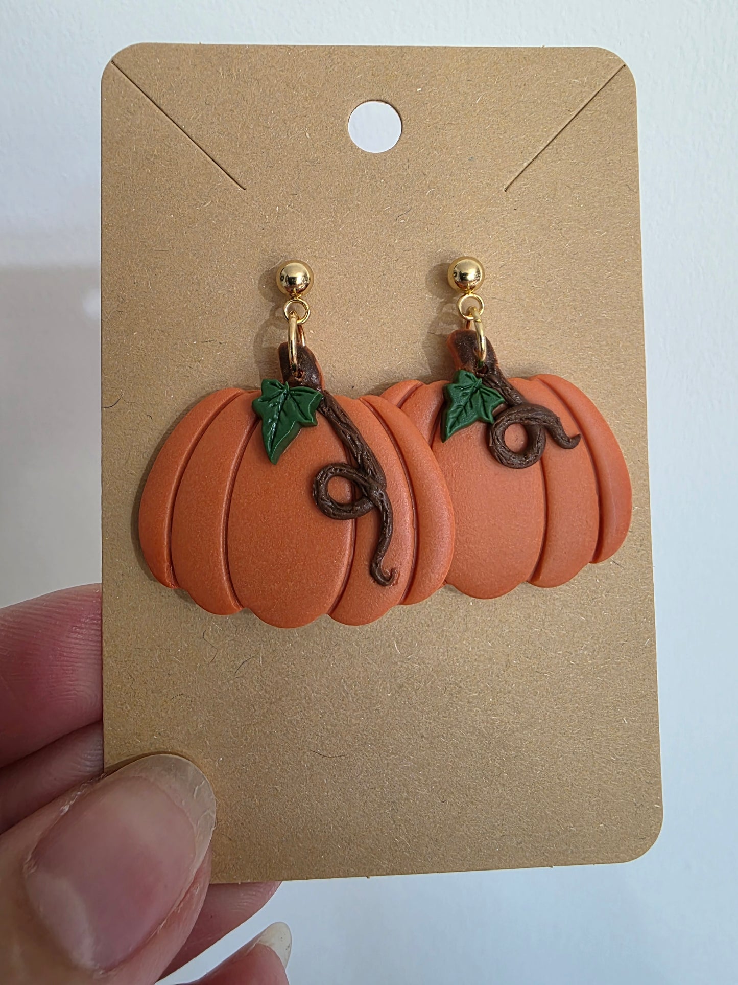 Boucles d'oreilles en argile polymère collection ESPRIT D'AUTOMNE modèle "Citrouille chérie" - collection automne