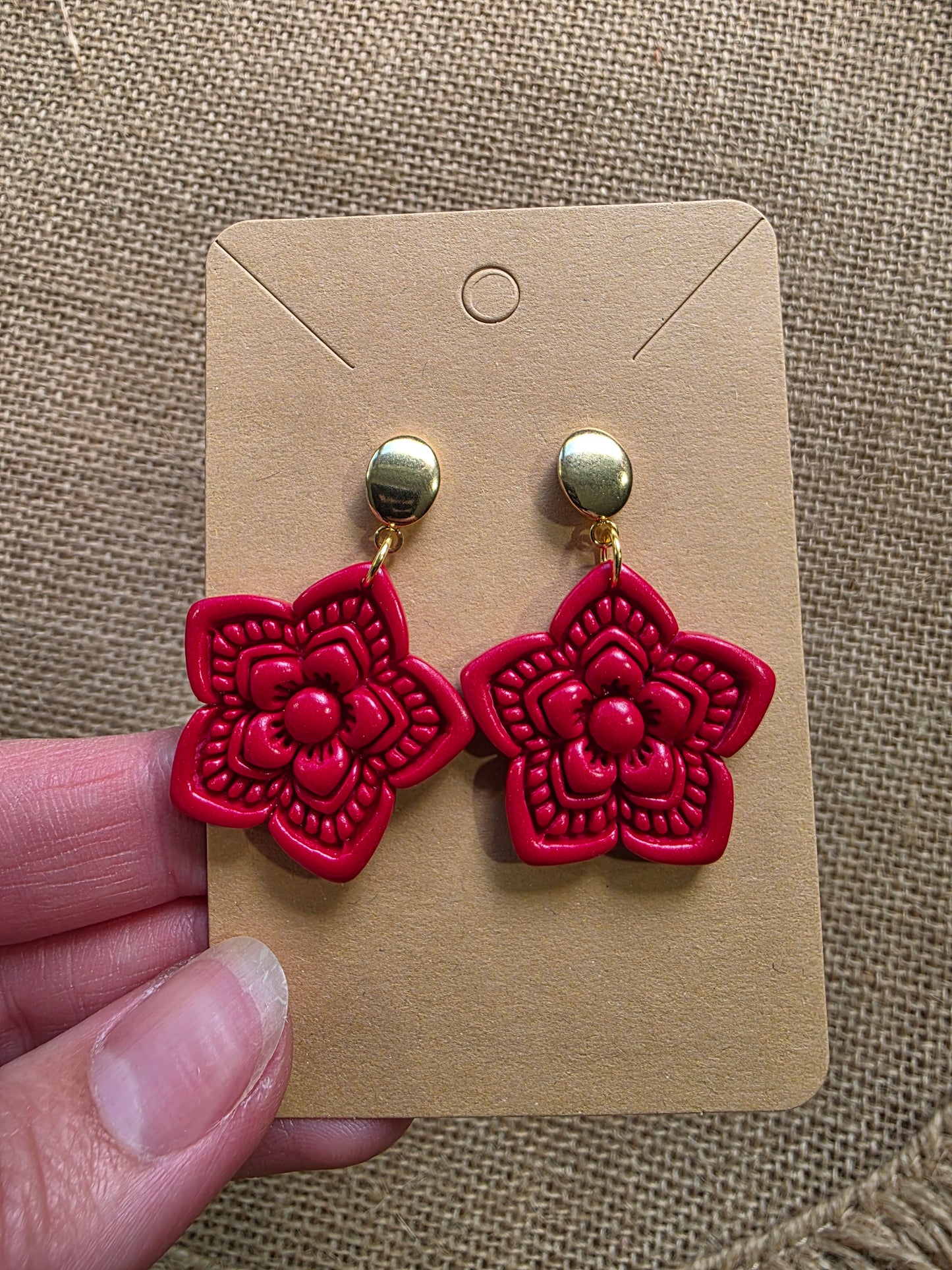 Boucles d'oreilles en argile polymère collection ESPRIT D'AUTOMNE modèle Rouge dentelé - collection automne