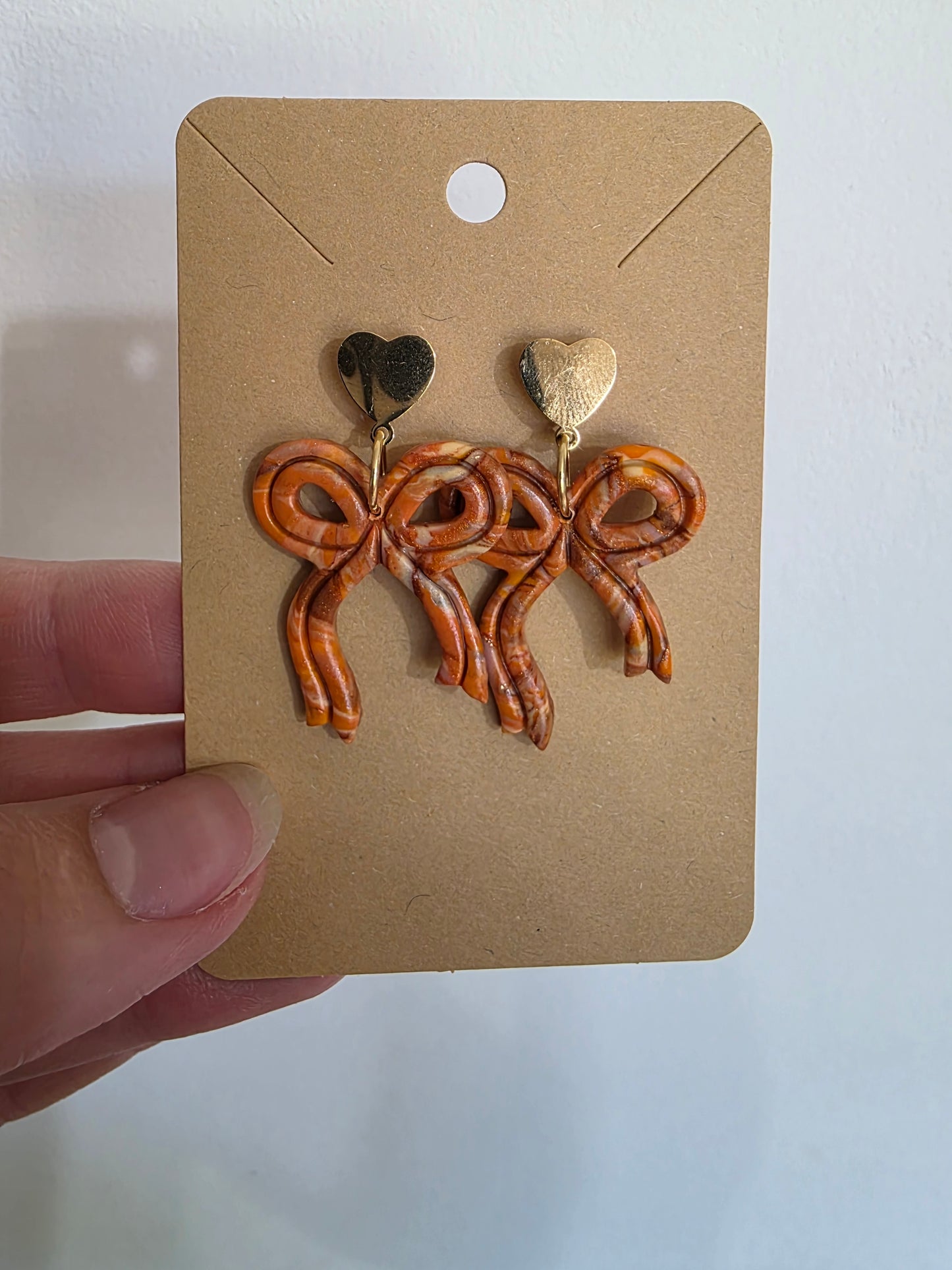 Boucles d'oreilles en argile polymère collection ESPRIT D'AUTOMNE modèle Nœud d'automne - collection automne