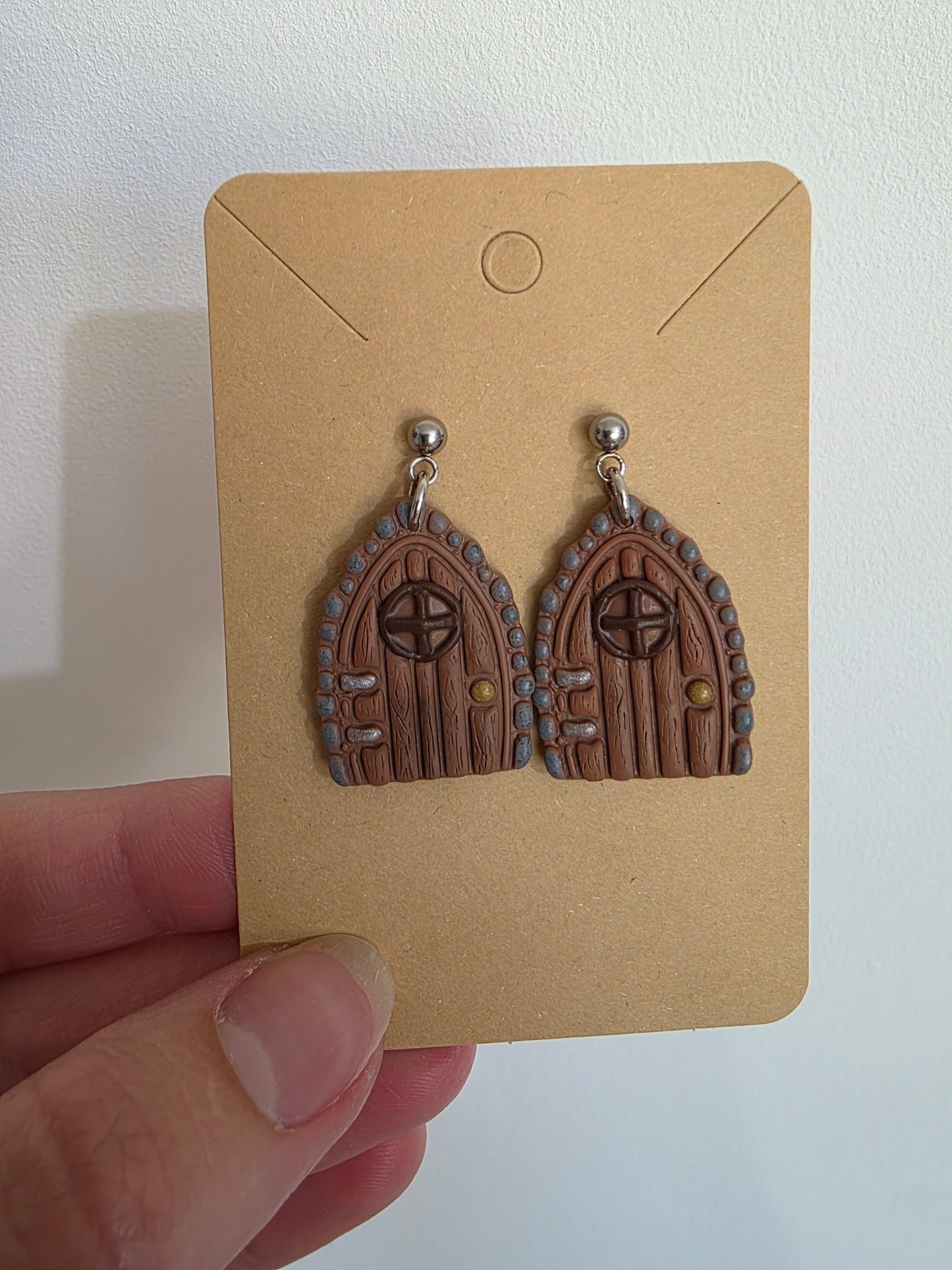 Boucles d'oreilles en argile polymère collection MAGIE DES BOIS modèle Porte enchantée - collection automne