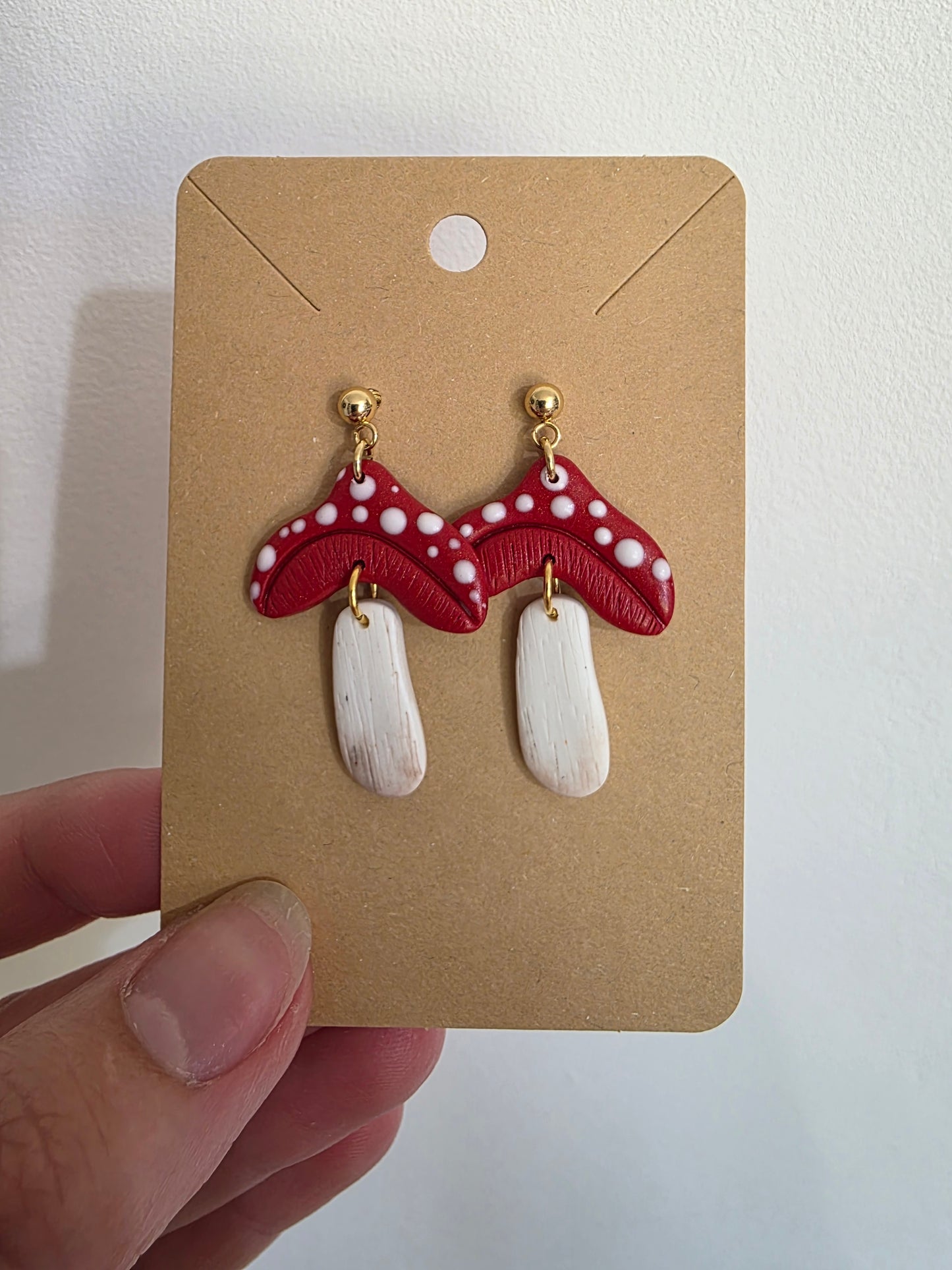 Boucles d'oreilles en argile polymère collection MAGIE DES BOIS modèle Champignons des bois - collection automne