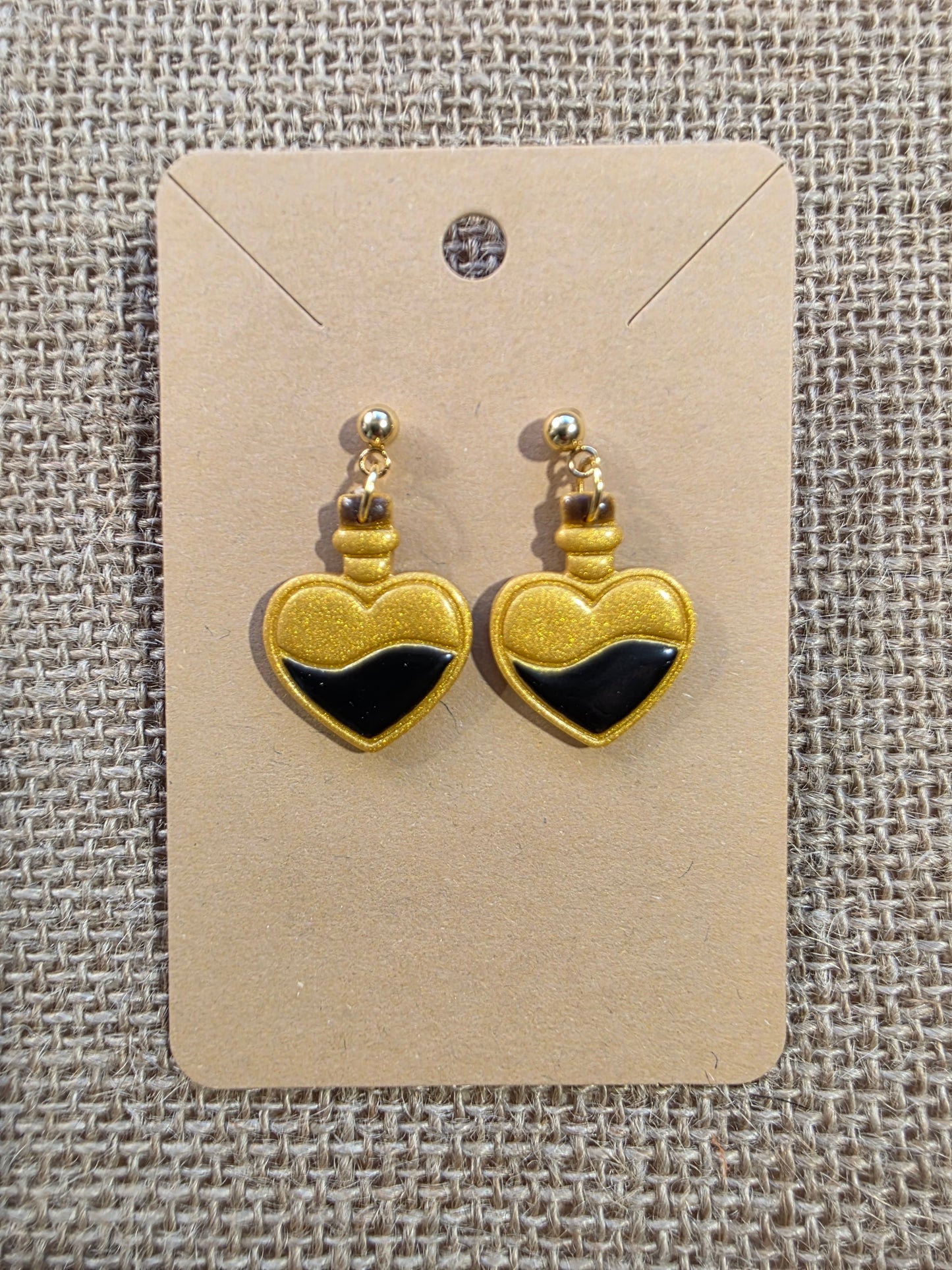 Boucles d'oreilles en argile polymère collection "BE SPOOKY" modèle "Potion d'Amour" - collection automne