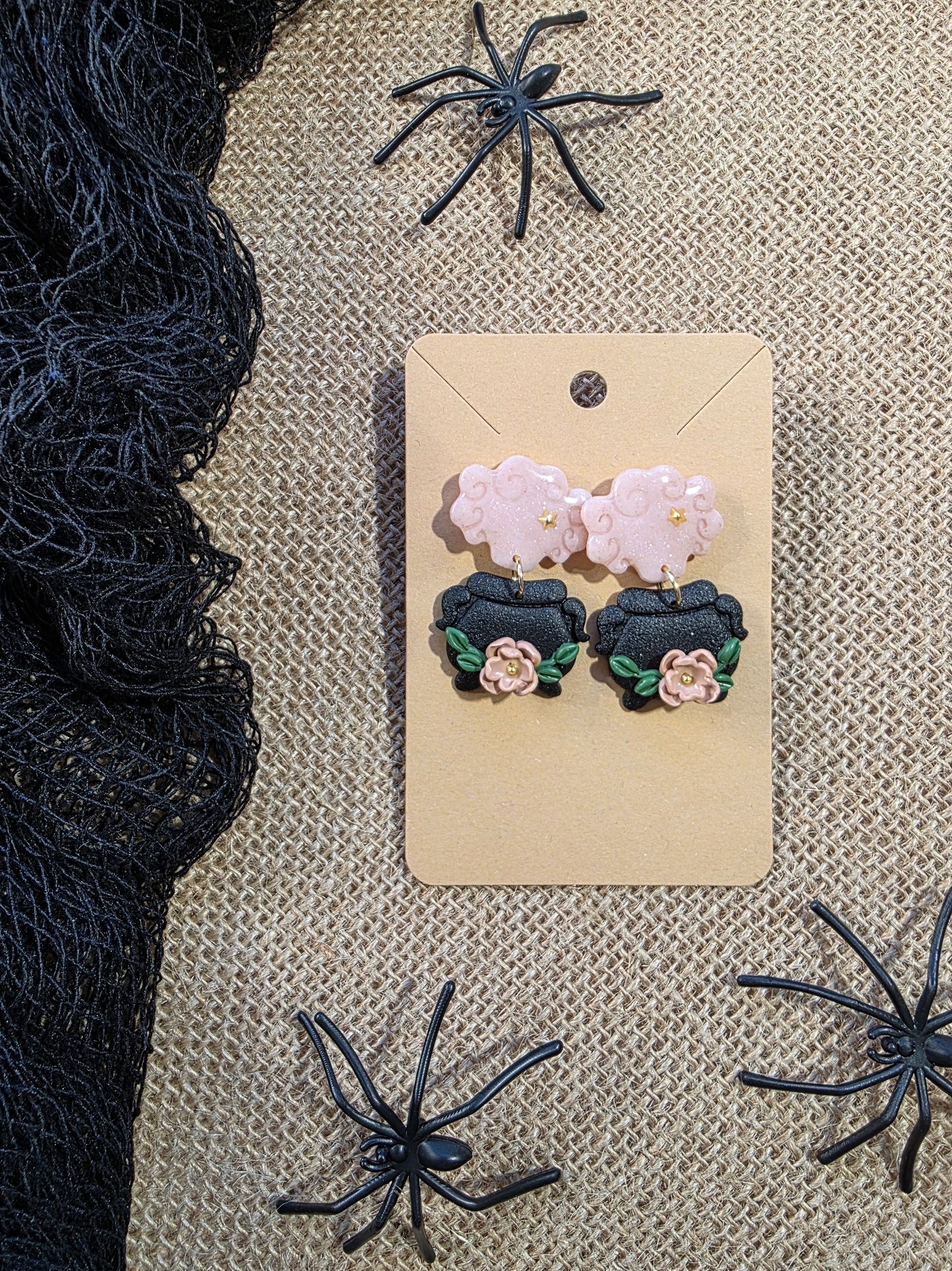 Boucles d'oreilles en argile polymère collection "BE SPOOKY" modèle "Bouillon Magique" - collection automne