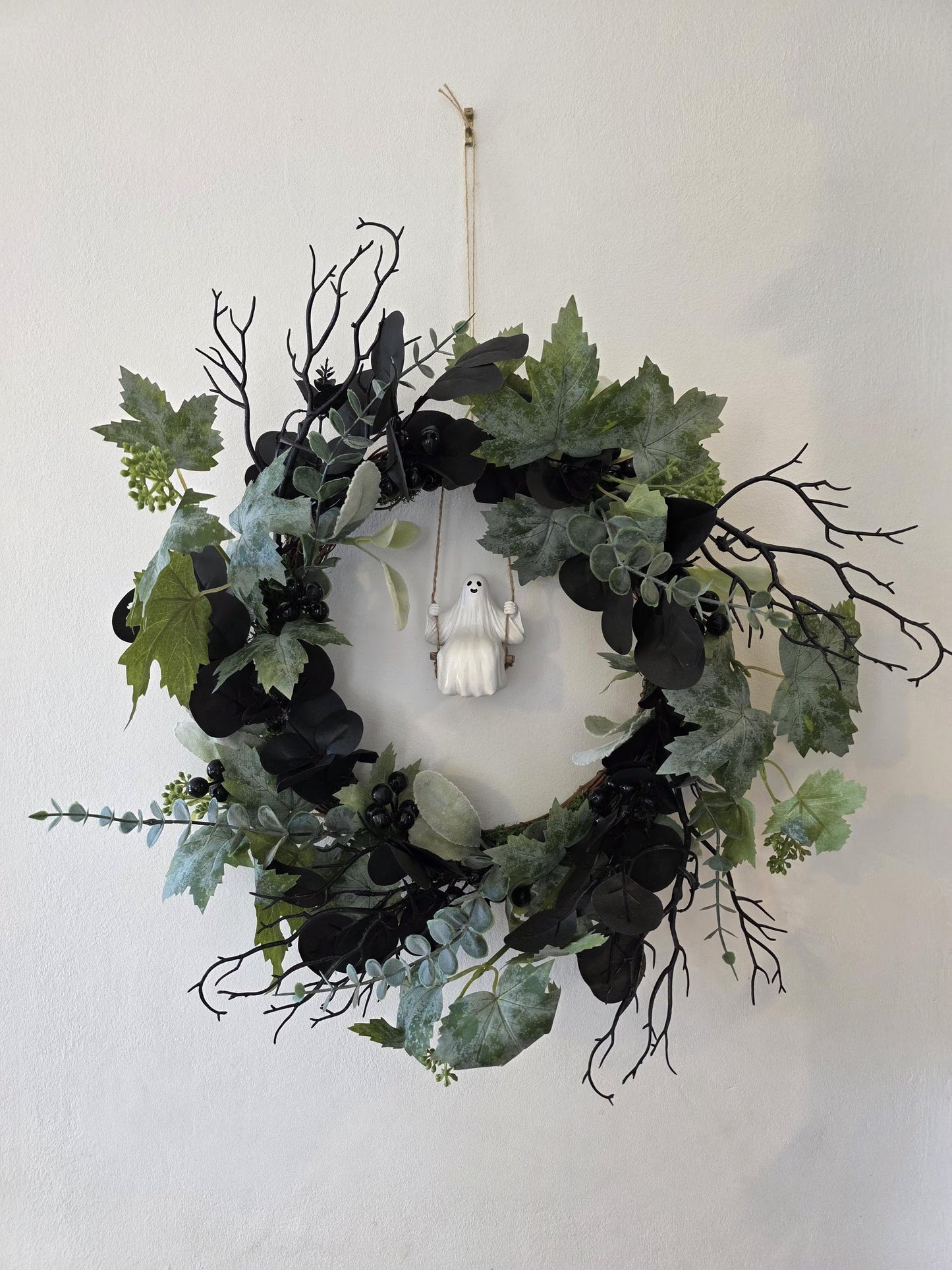 Couronne Halloween "Fantôme sur sa balançoire"