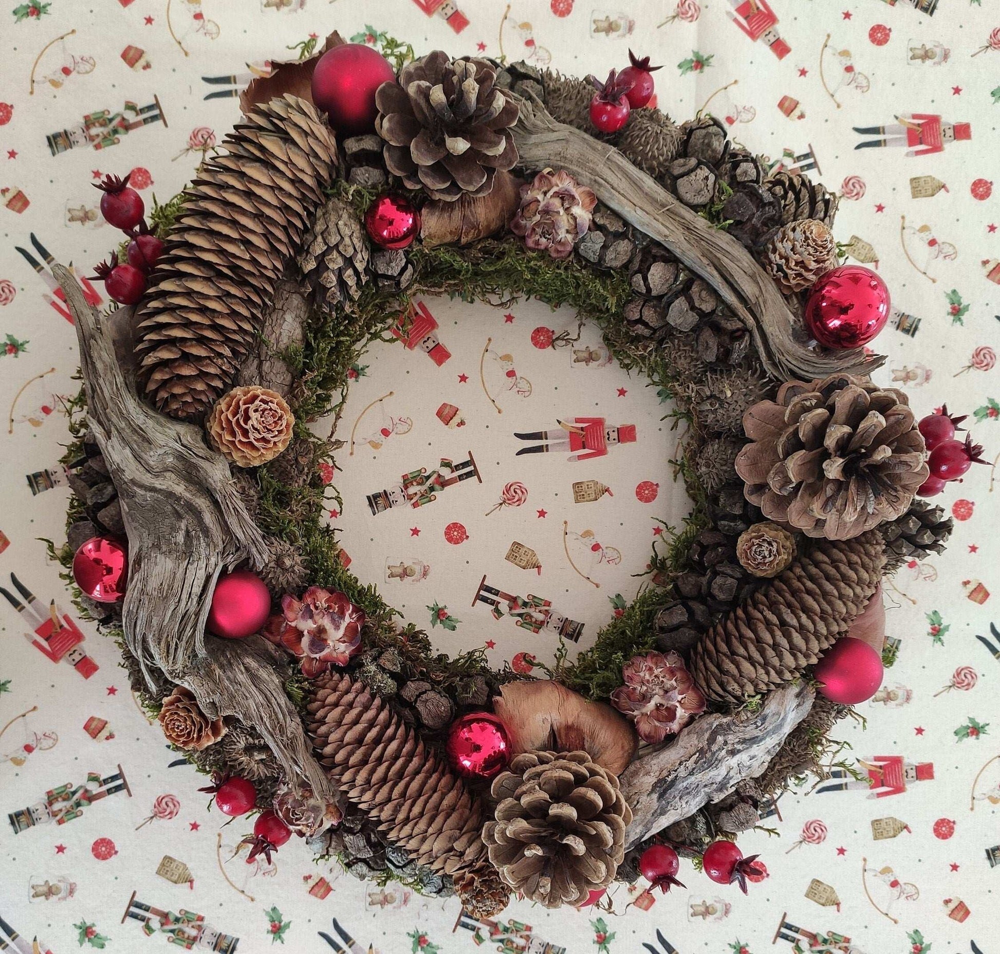 Couronne de porte, couronne de Noël "Into the wood"