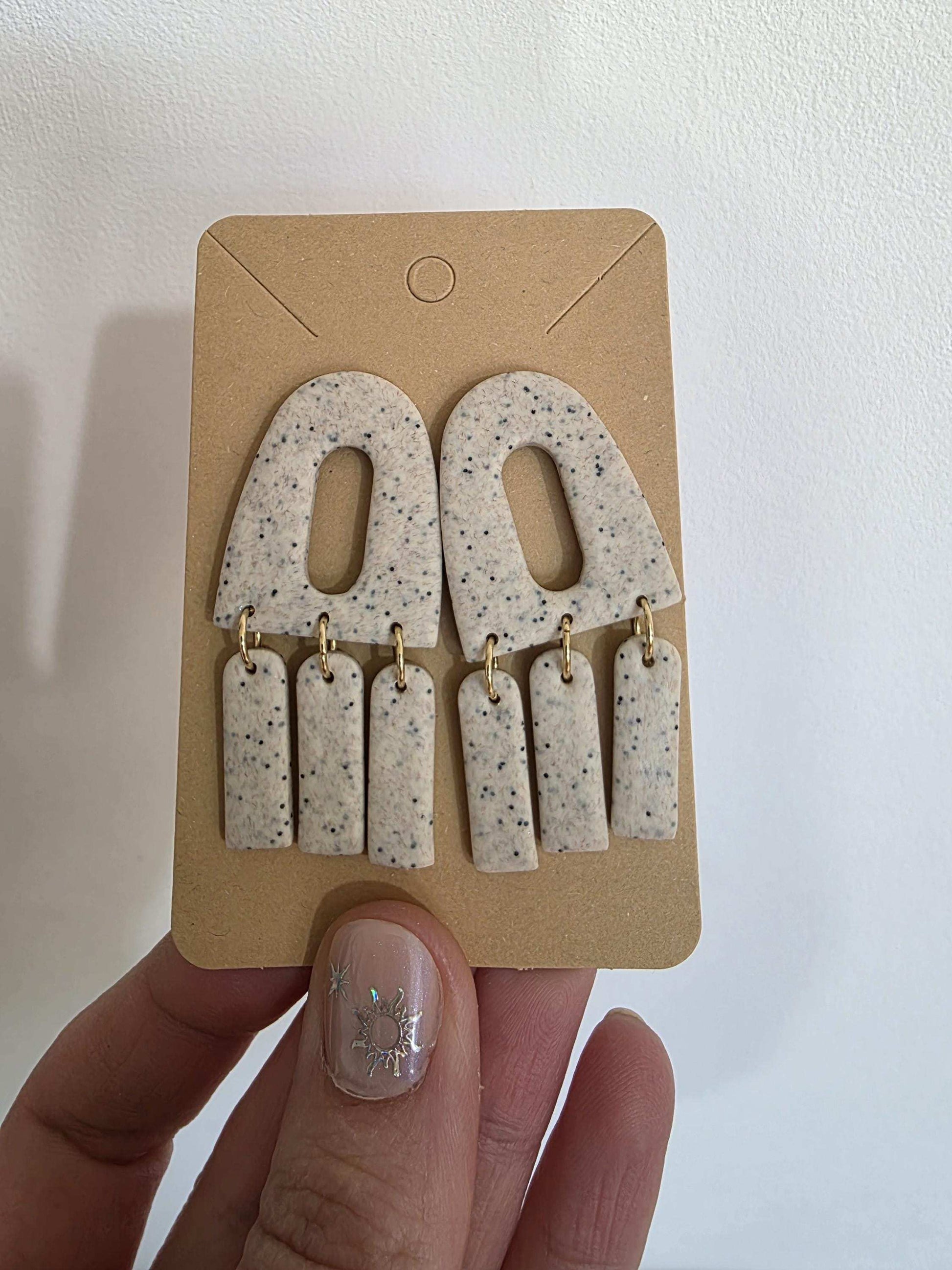 Boucles d'oreilles "Méduse Bohème" en argile polymère, collection "Bohemian Summer", été 25