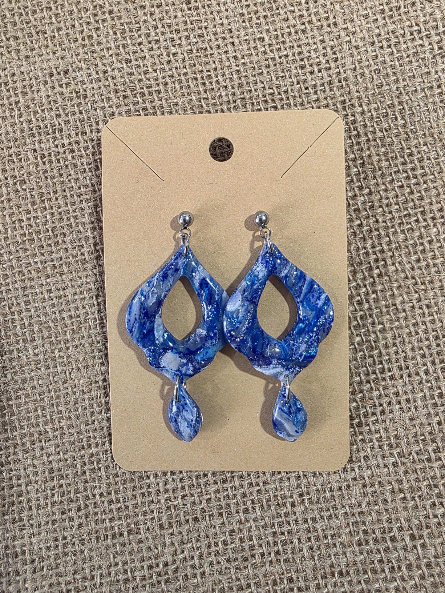 Boucles d'oreilles en argile polymère "Pierres d'Eau" modèle Jasmine - collection été 2025