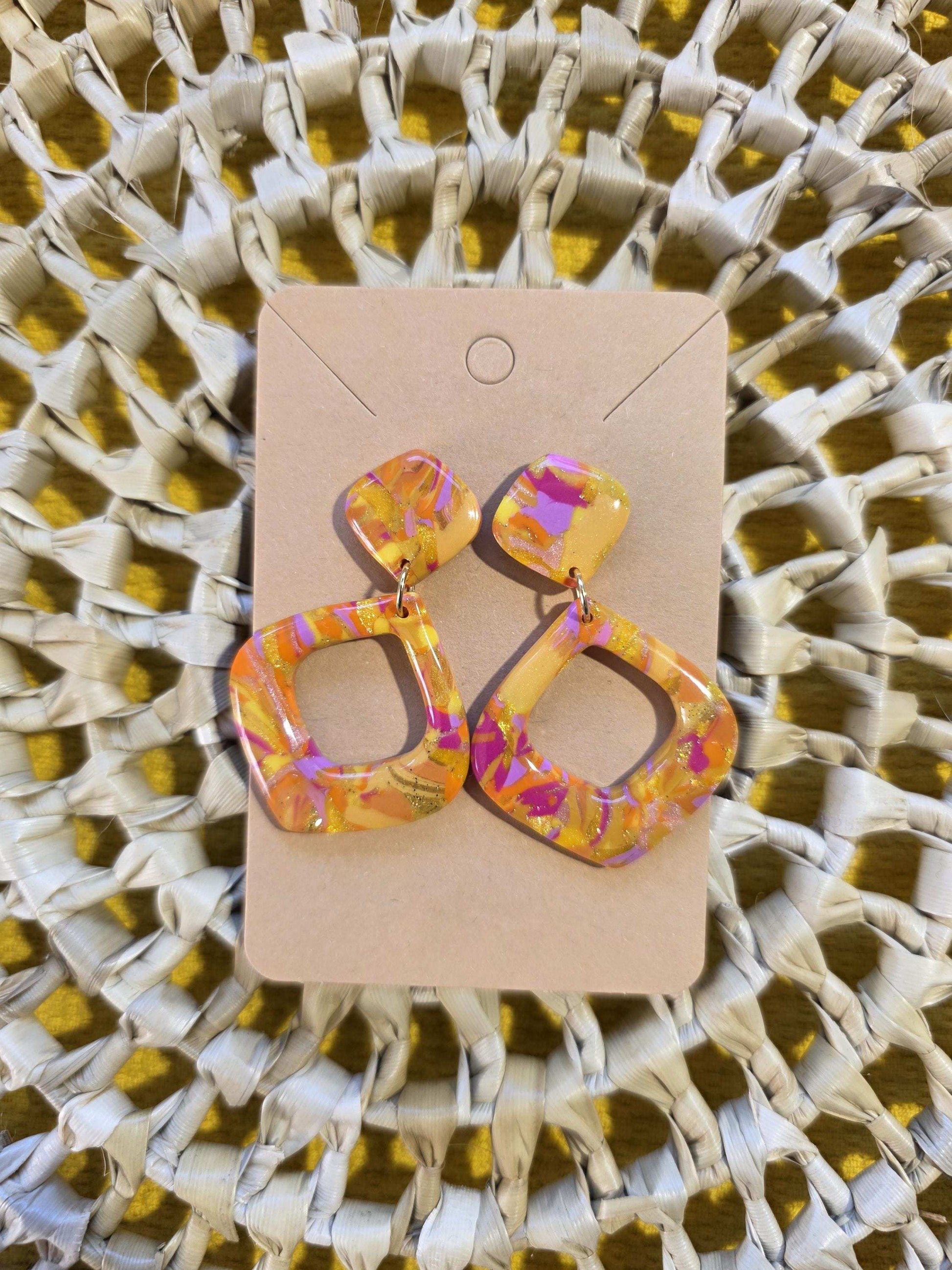 Boucles d'oreilles Janis, teinte "Sunset" en argile polymère, collection Sol, été 25