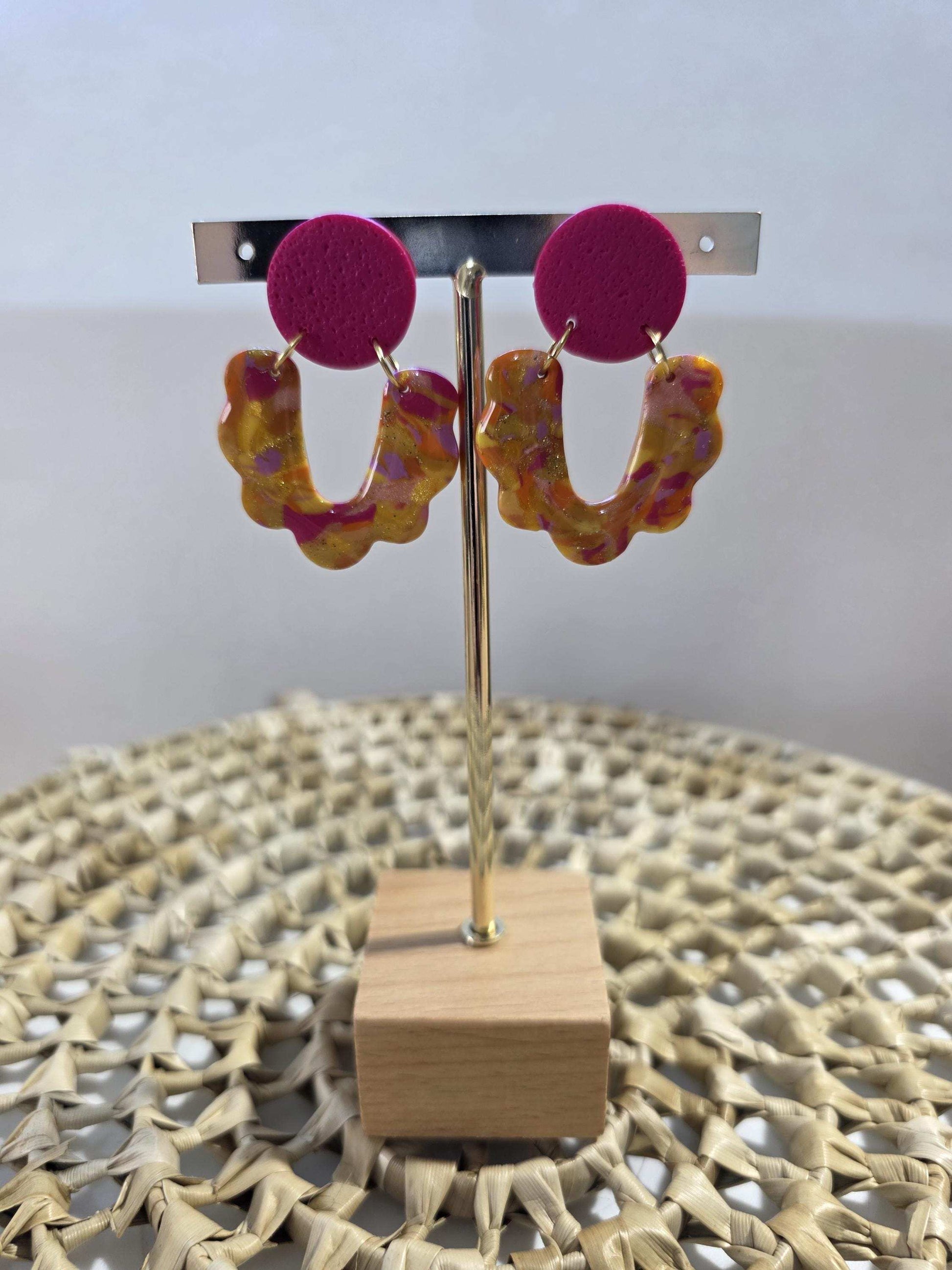 Boucles d'oreilles Glawdys, teinte "Sunset" en argile polymère, collection Sol, été 25