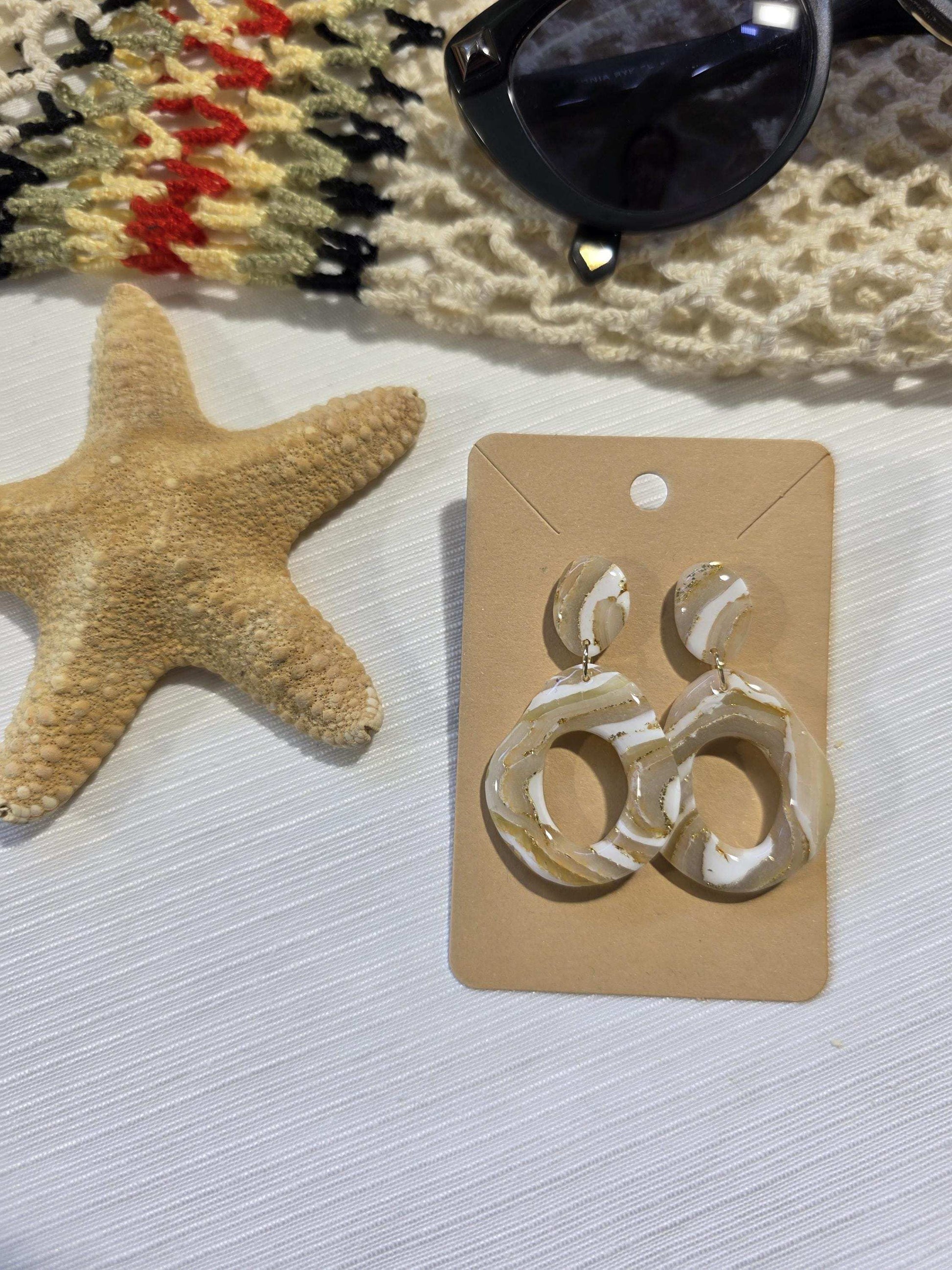 Boucles d'oreilles en argile polymère "Pierres d'Eau" modèle Ondine - collection été 2025