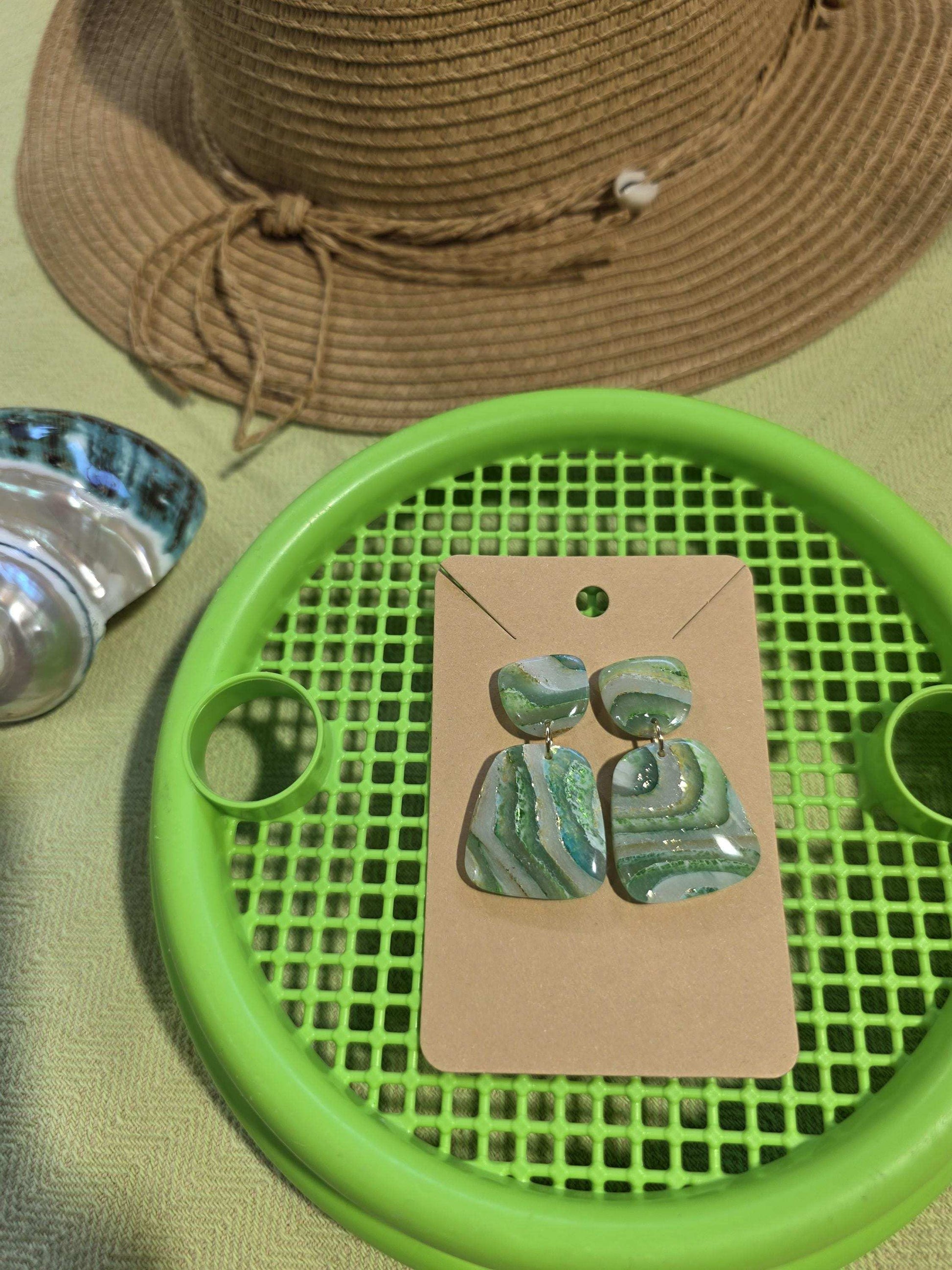 Boucles d'oreilles en argile polymère "Pierres d'Eau" modèle Henriette - collection été 2025