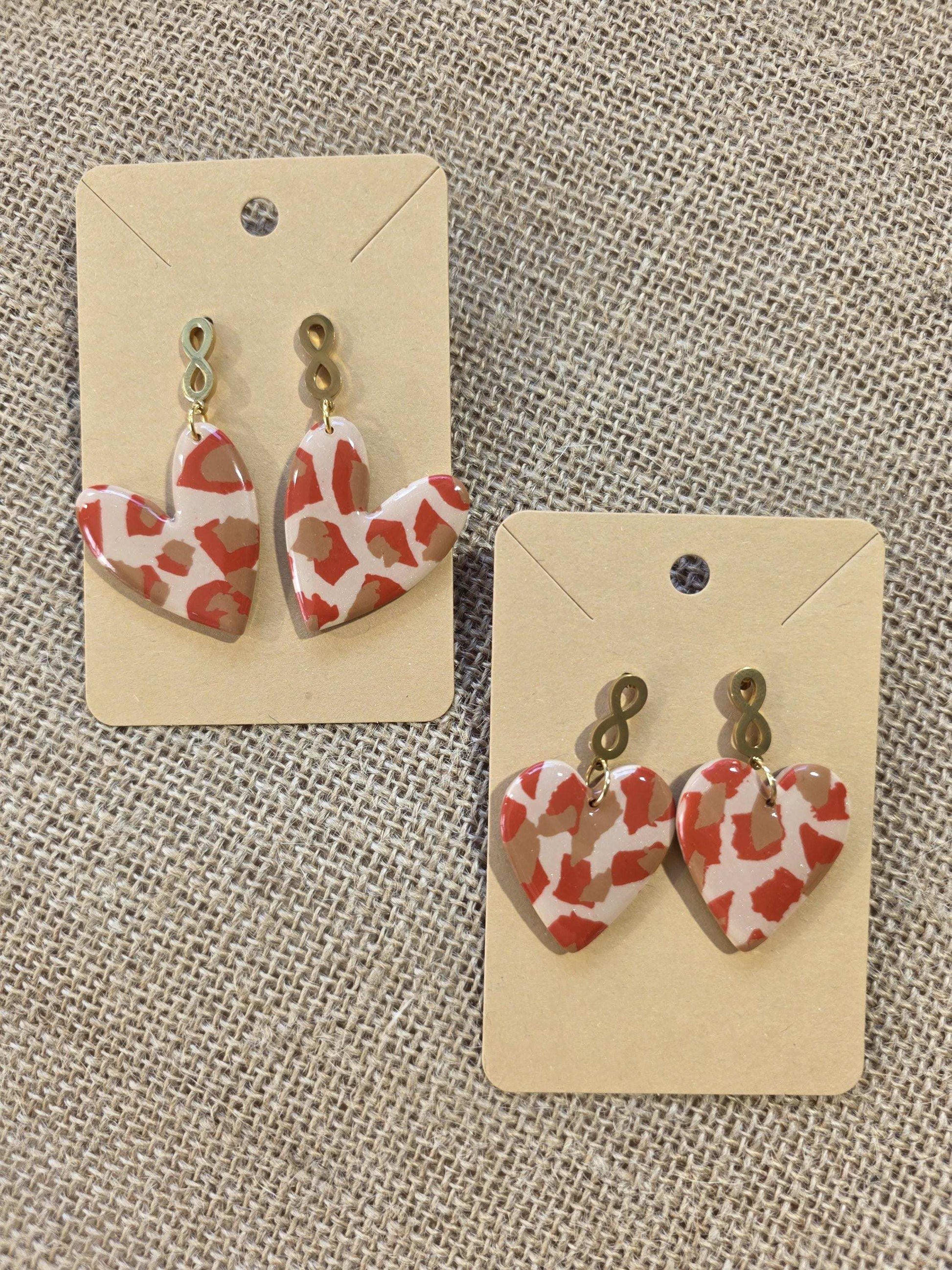 Boucles d'oreilles en argile polymÚre Valentine "Safari Chic" - Collection "Un amour d'été" - été 2025