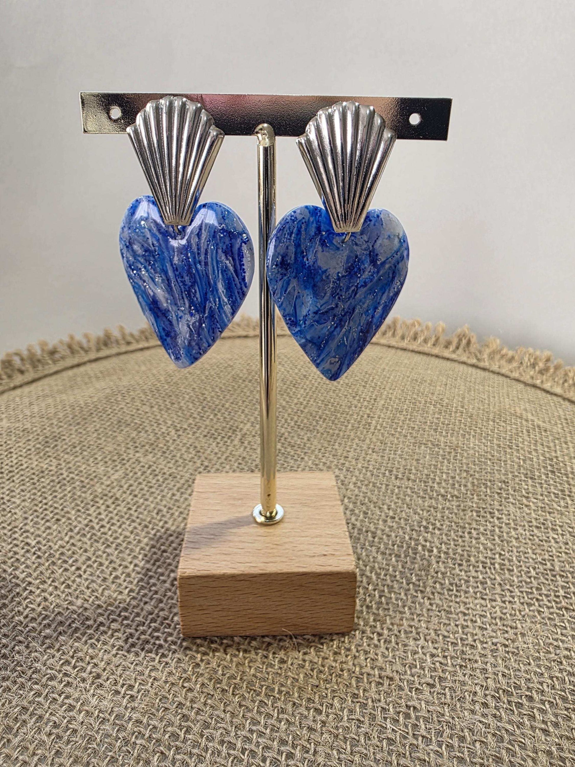 Boucles d'oreilles en argile polymère "Pierres d'Eau" modèle Grande Valentine - collection été 2025