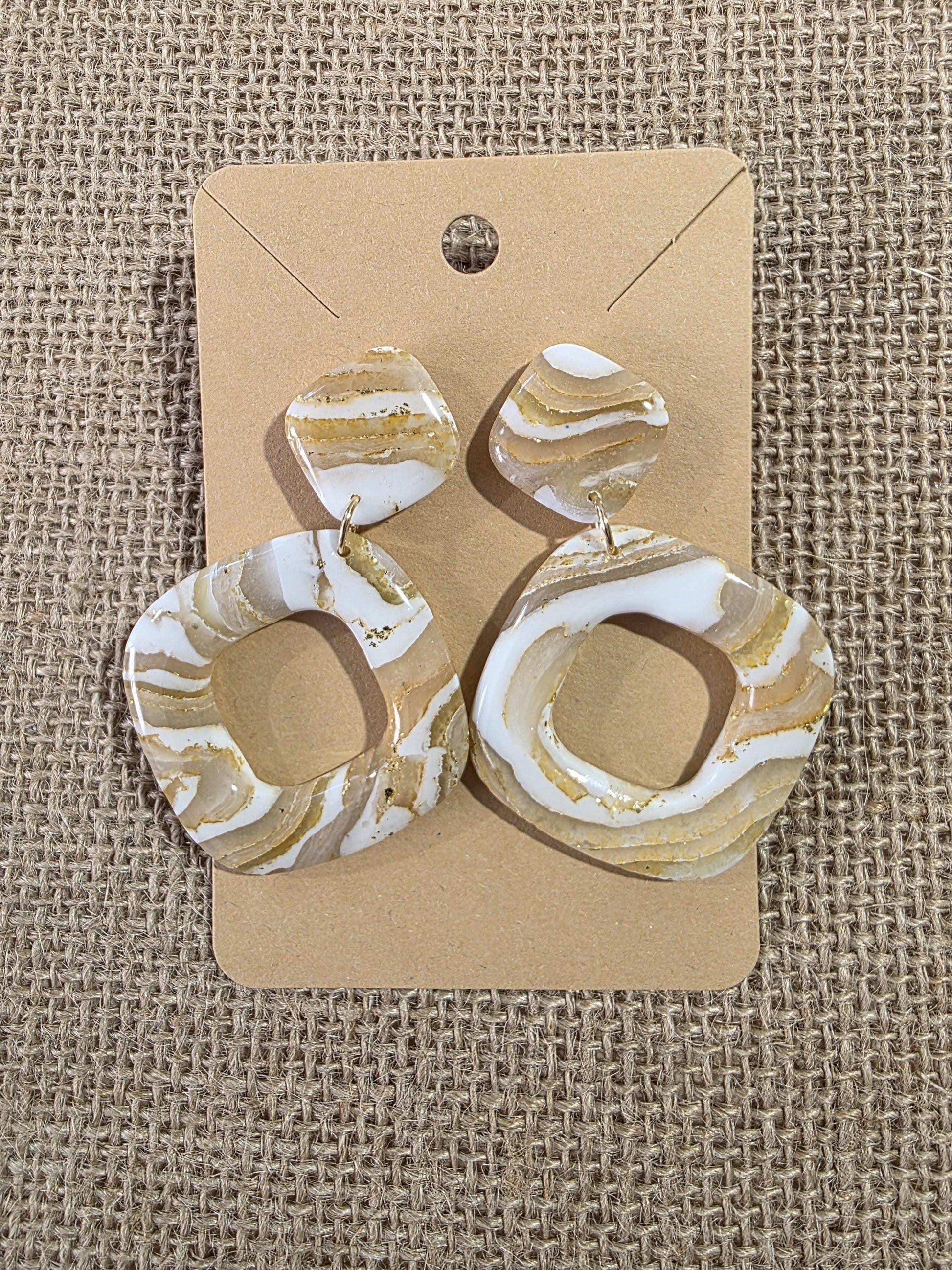 Boucles d'oreilles en argile polymère "Pierres d'Eau" modèle Sophia - collection été 2025