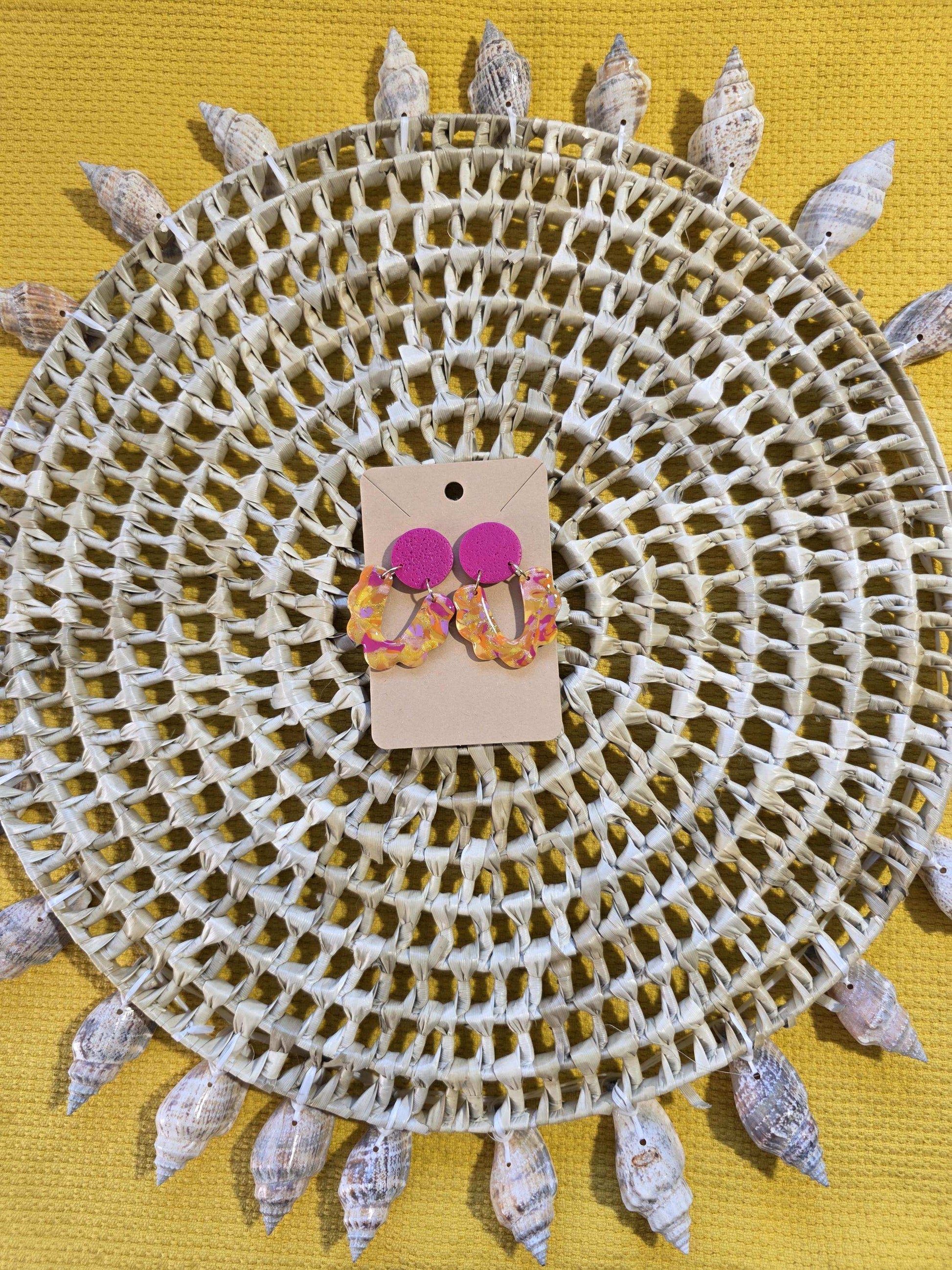 Boucles d'oreilles Glawdys, teinte "Sunset" en argile polymère, collection Sol, été 25