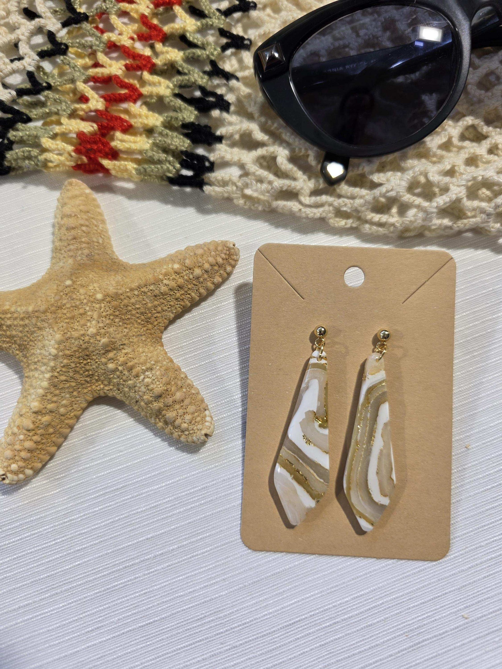 Boucles d'oreilles en argile polymère "Pierres d'Eau" modèle Amanda - collection été 2025