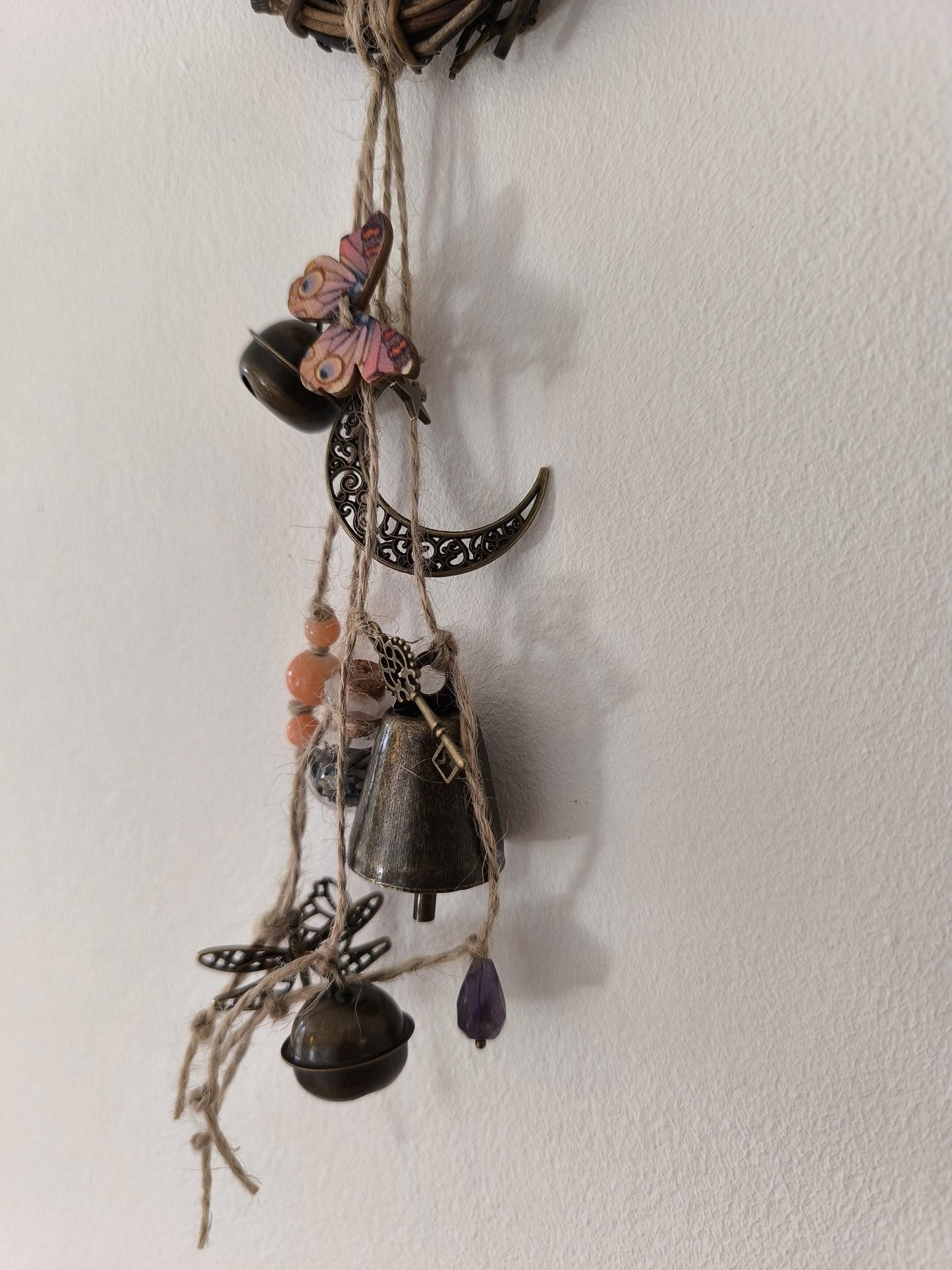 Cloche de sorcière décorative couleurs violette et pêche diamètre 8 cm