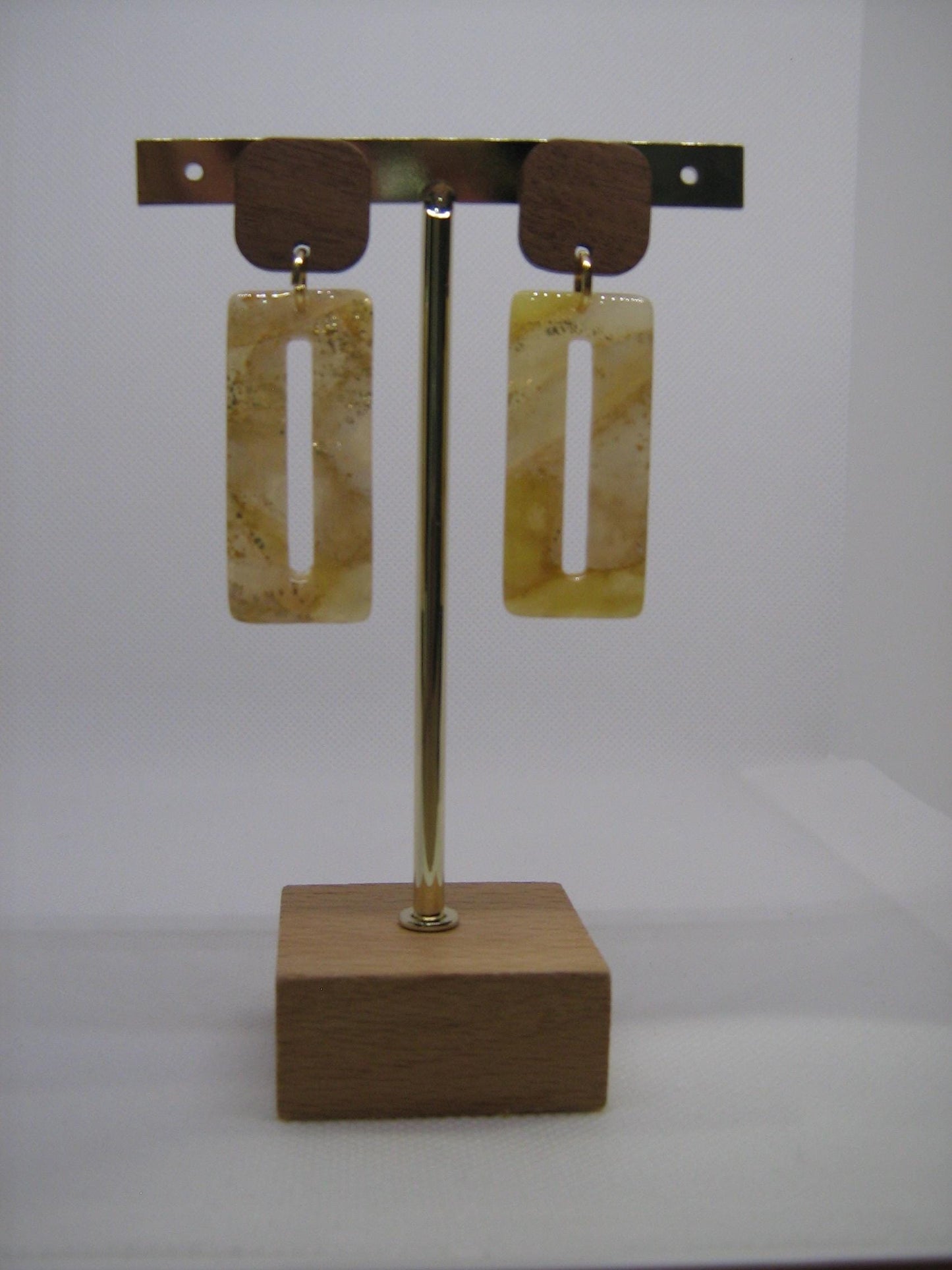 Boucles d'oreilles en argile polymère Pierres de Renaissance modèle Catherina