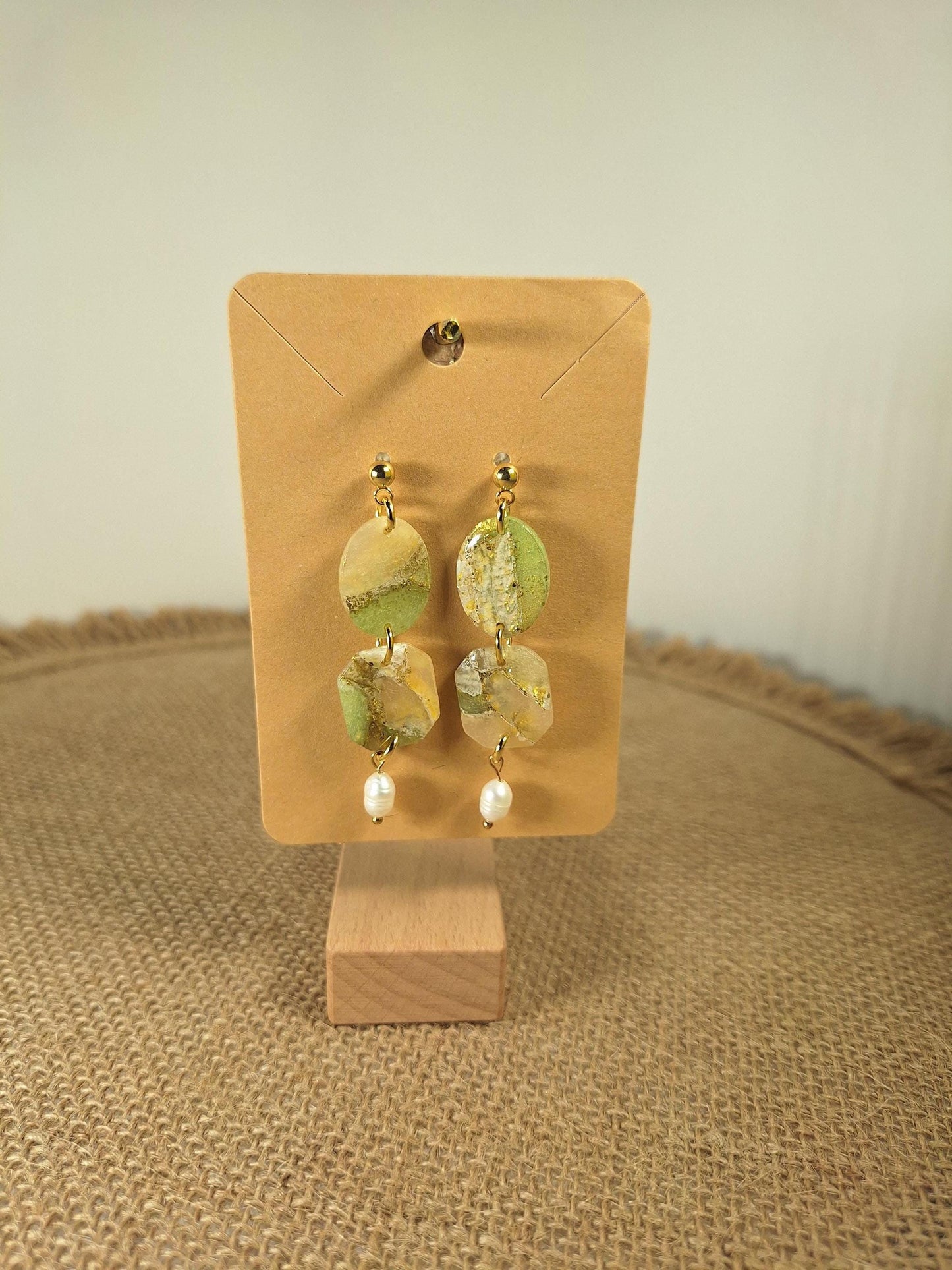 Boucles d'oreilles en argile polymère Pierres de Renaissance modèle Olga