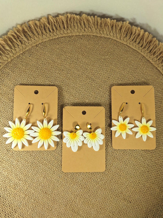 Boucles d'oreilles en argile polymère collection "Dans mon Jardin", modèles "Marguerite".