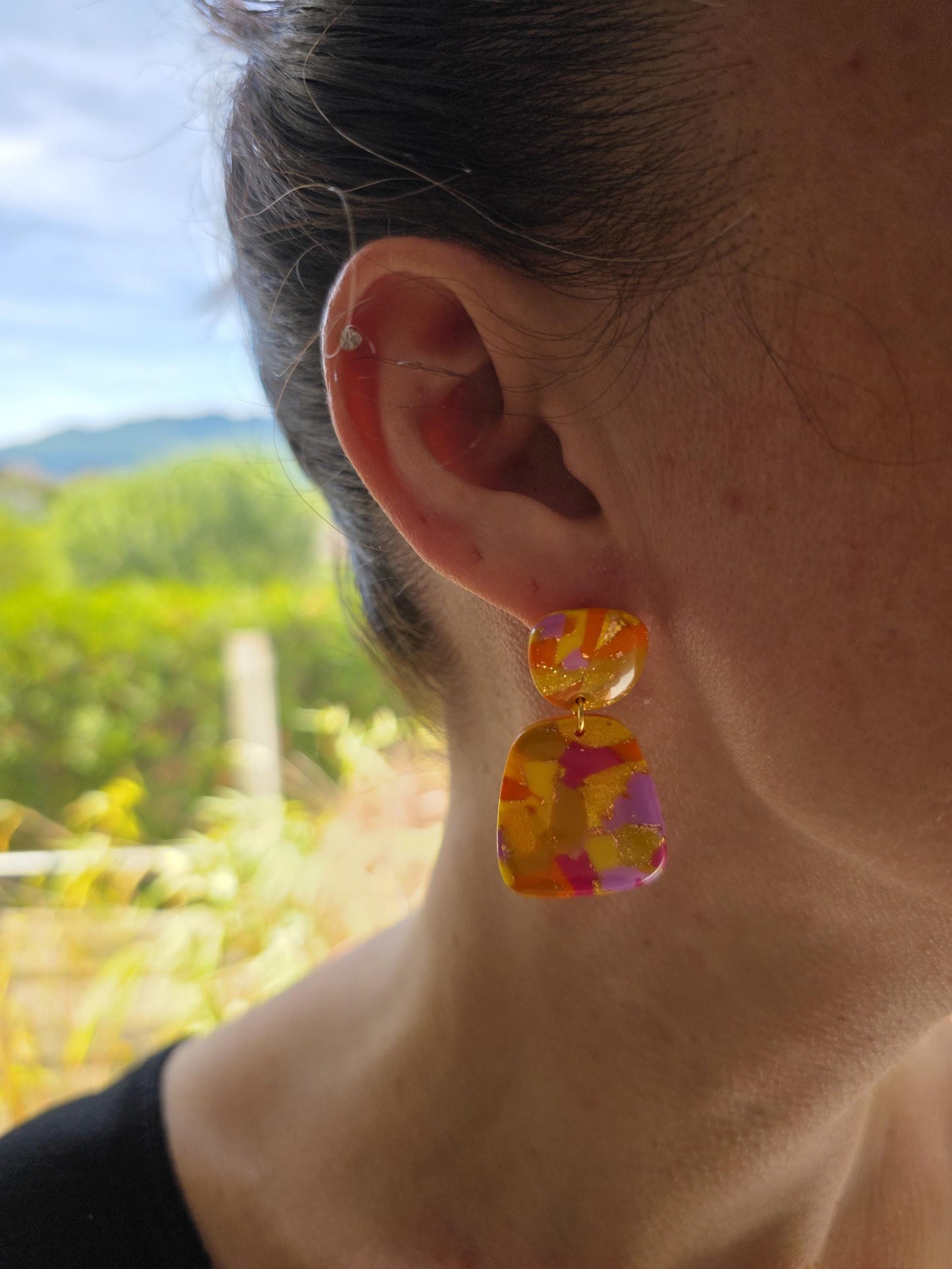 Boucles d'oreilles Henriette, teinte "Sunset" en argile polymère, collection Sol, été 25