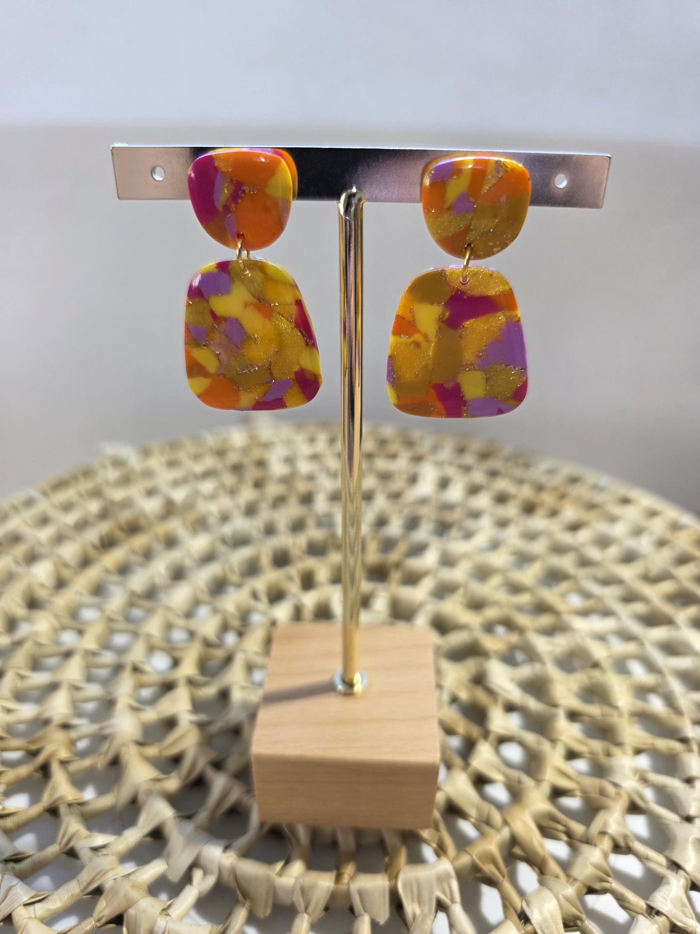 Boucles d'oreilles Henriette, teinte "Sunset" en argile polymère, collection Sol, été 25
