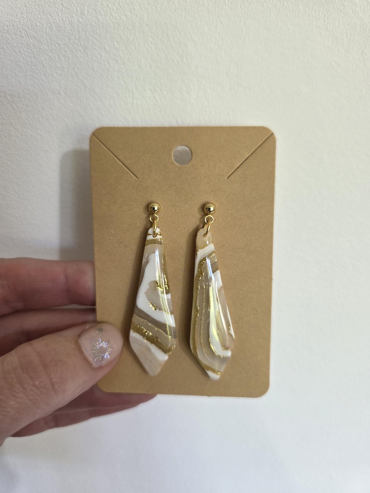 Boucles d'oreilles en argile polymère "Pierres d'Eau" modèle Amanda - collection été 2025