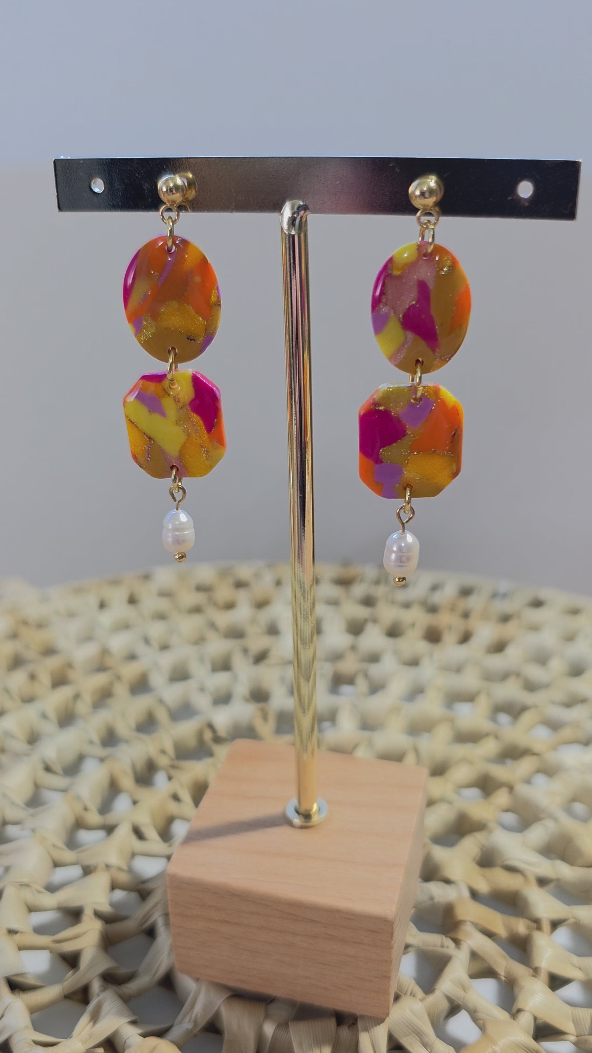 Très belles boucles d'oreilles Olga, teinte "Sunset" en argile polymère, collection Sol, été 25