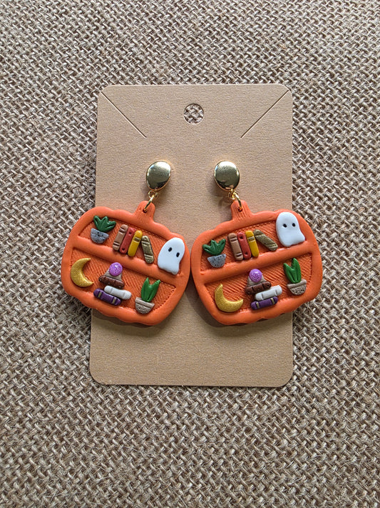 Boucles d'oreilles en argile polymère collection ESPRIT D'AUTOMNE modèle "Bibliocitrouille enchantée" - collection automne