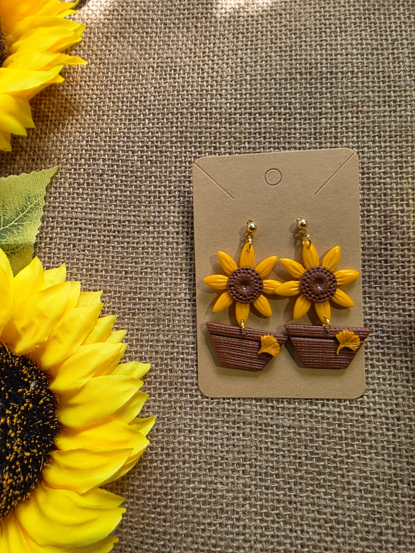 Boucles d'oreilles en argile polymère collection ESPRIT D'AUTOMNE modèle Soleil en pot - collection automne