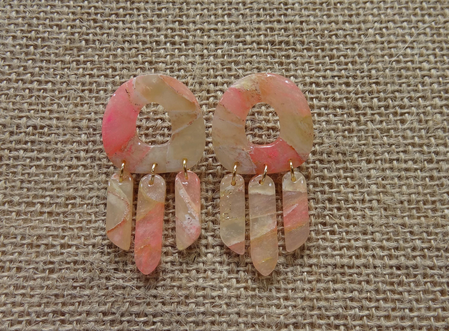 Boucles d'oreilles en argile polymère Pierres de Renaissance modèle Médusa