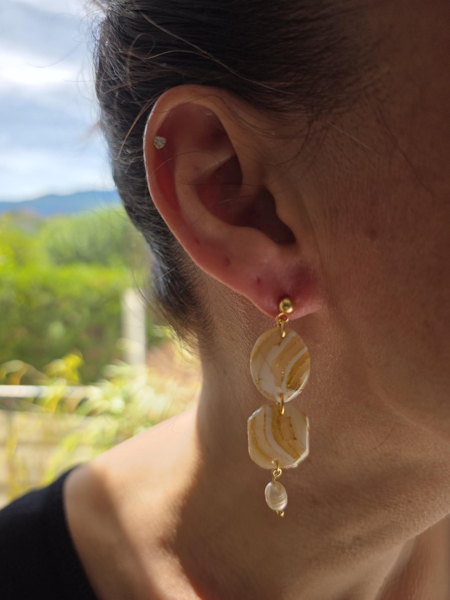 Boucles d'oreilles en argile polymère "Pierres d'Eau" modèle Olga - collection été 2025