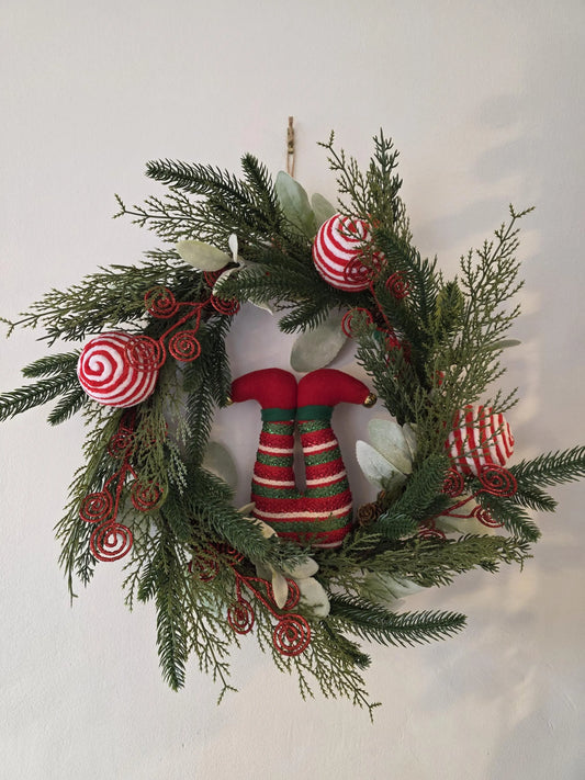 Le Lutin Farceur – Couronne de Noël artisanale unique