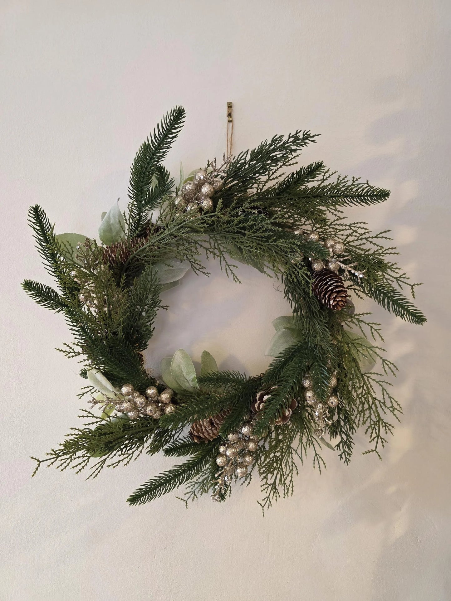 Lumière d’Hiver – Couronne de Noël artisanale unique