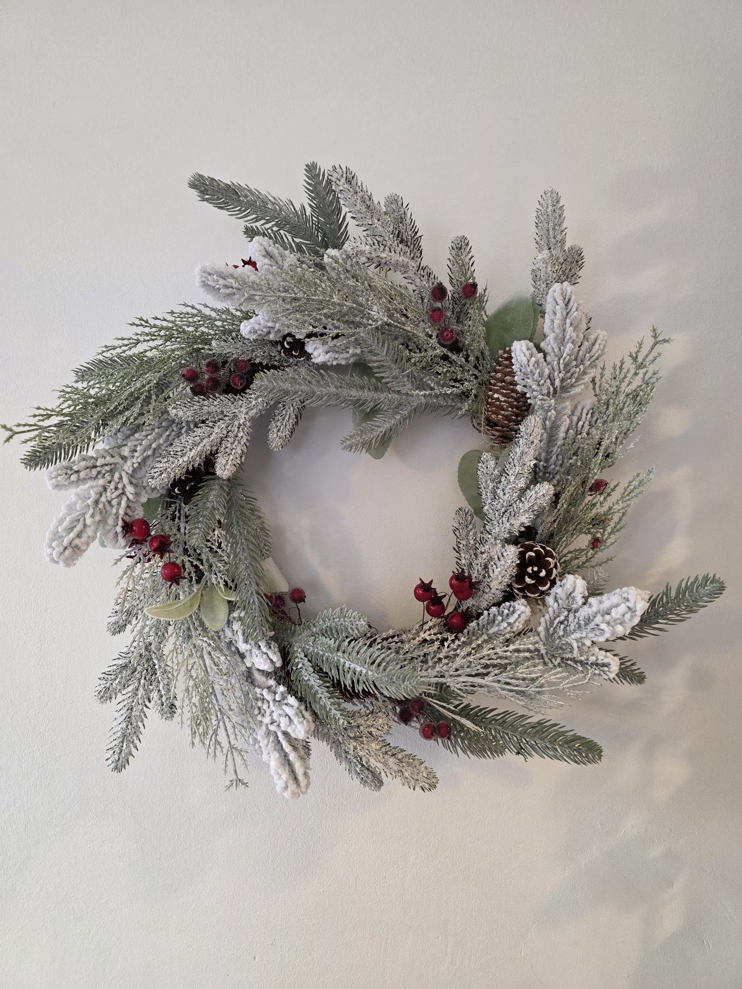 La Givrée – Couronne de Noël artisanale unique