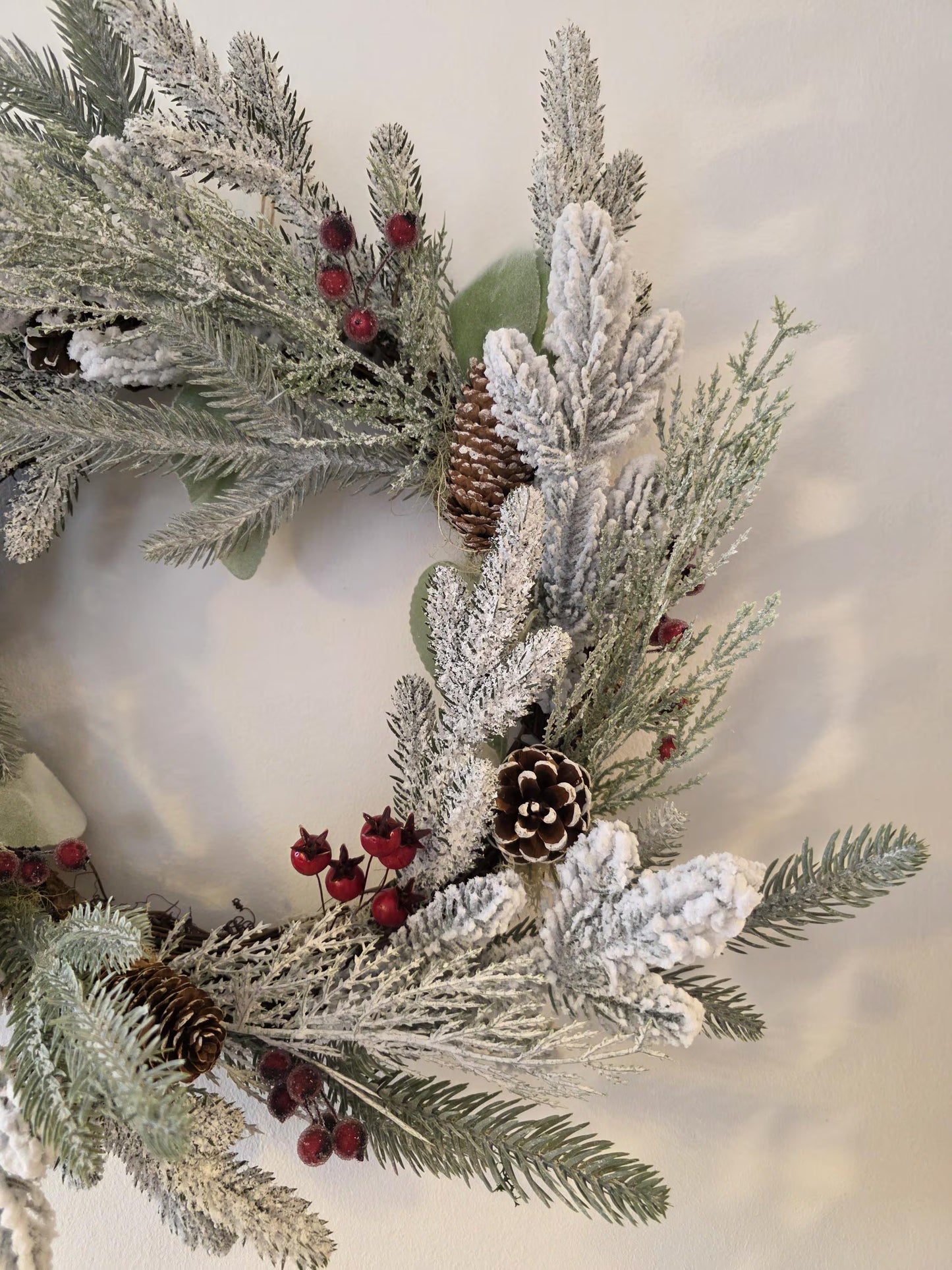 La Givrée – Couronne de Noël artisanale unique