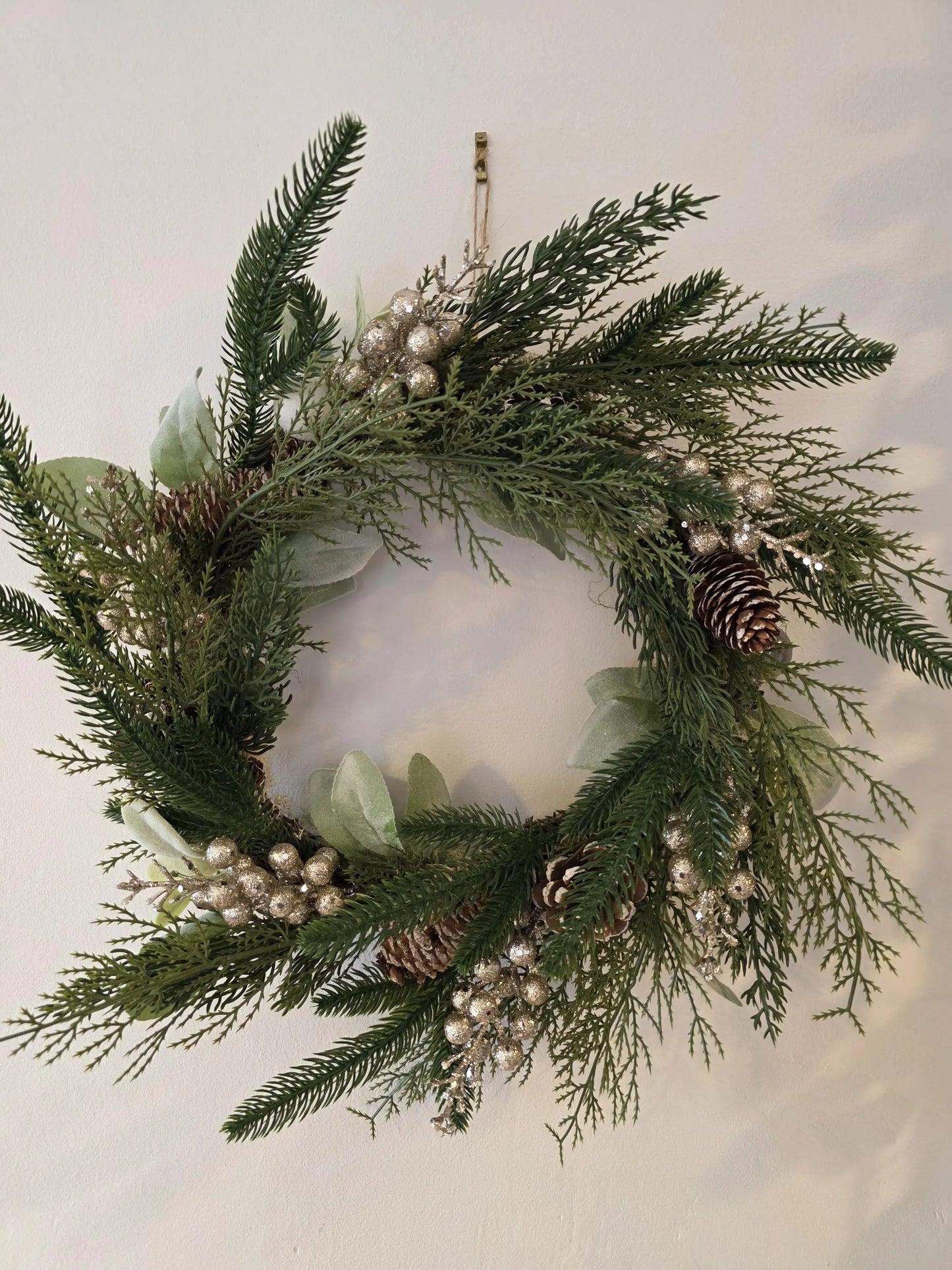 Lumière d’Hiver – Couronne de Noël artisanale unique