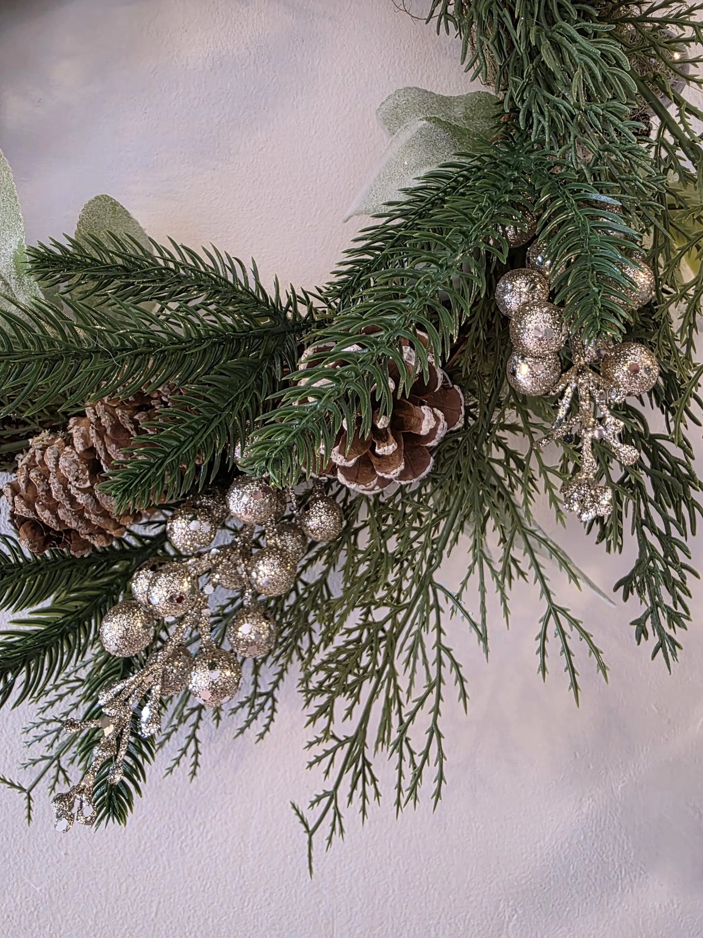 Lumière d’Hiver – Couronne de Noël artisanale unique